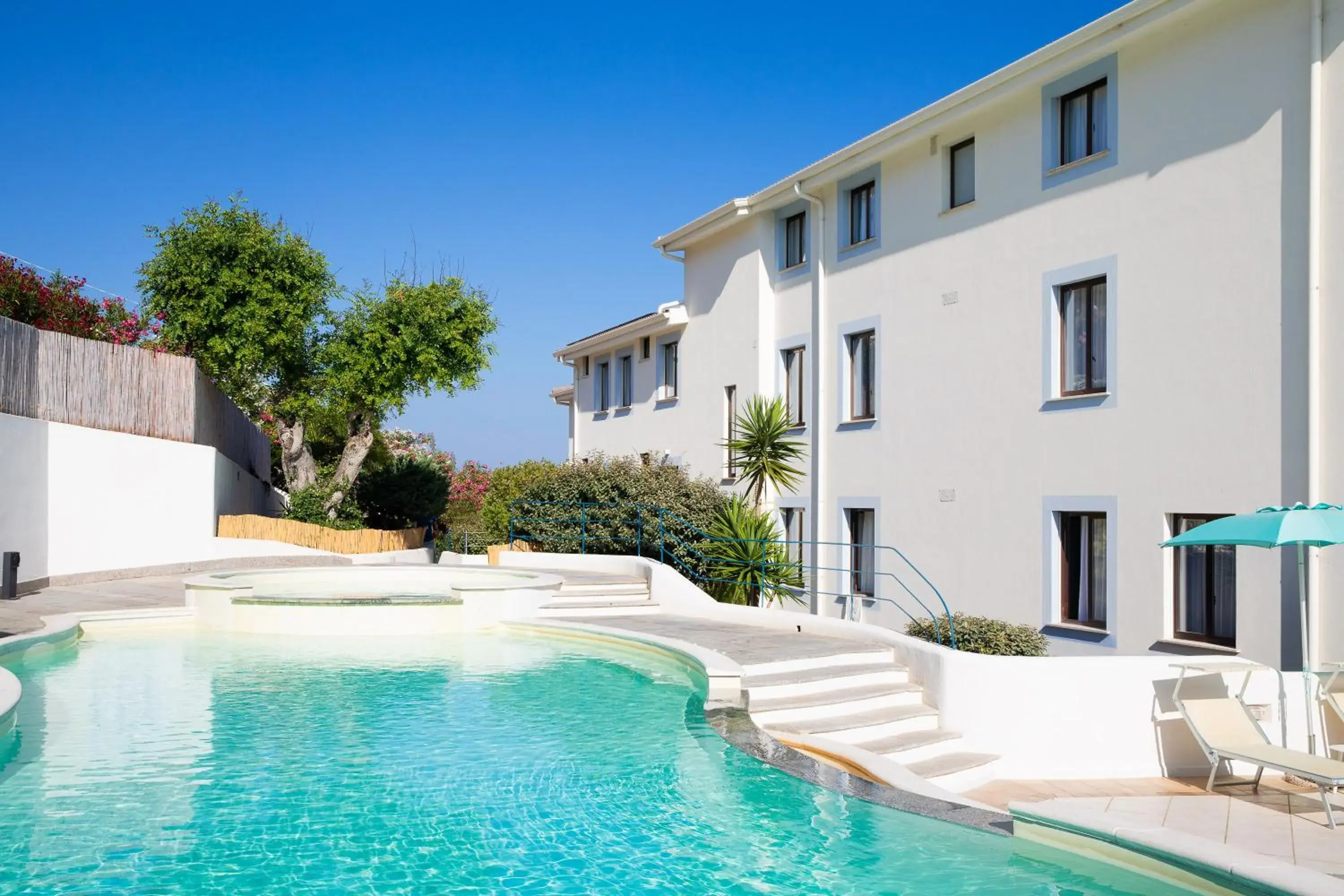 Property building in Best Western Hotel Blumarea Property building in Best Western Hotel Blumarea