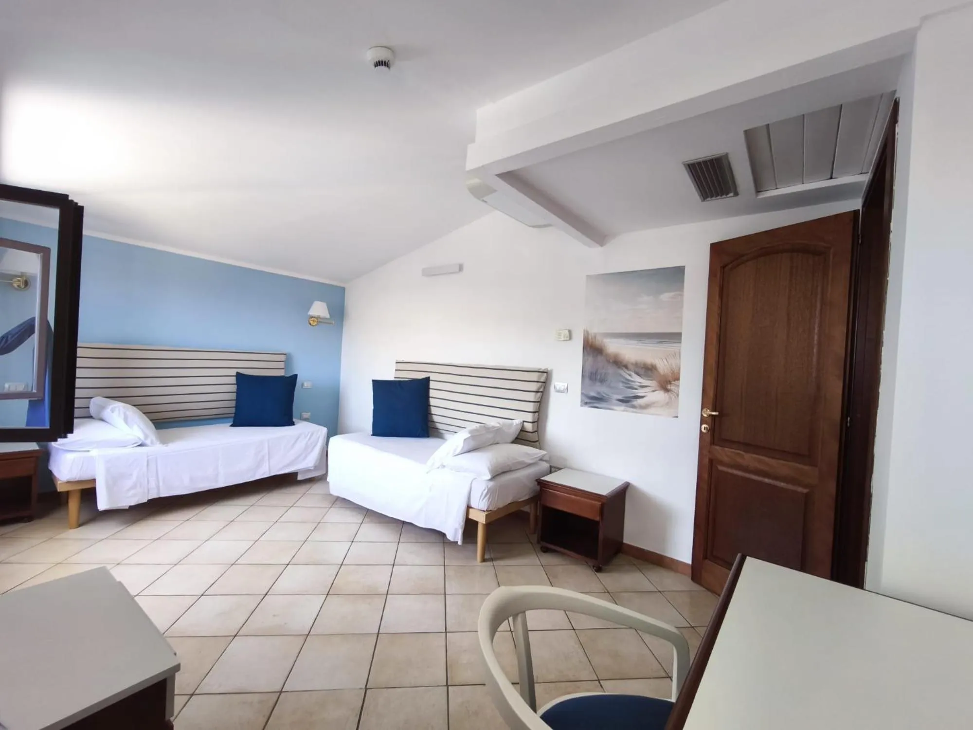 Bedroom, Bed in Best Western Hotel Blumarea