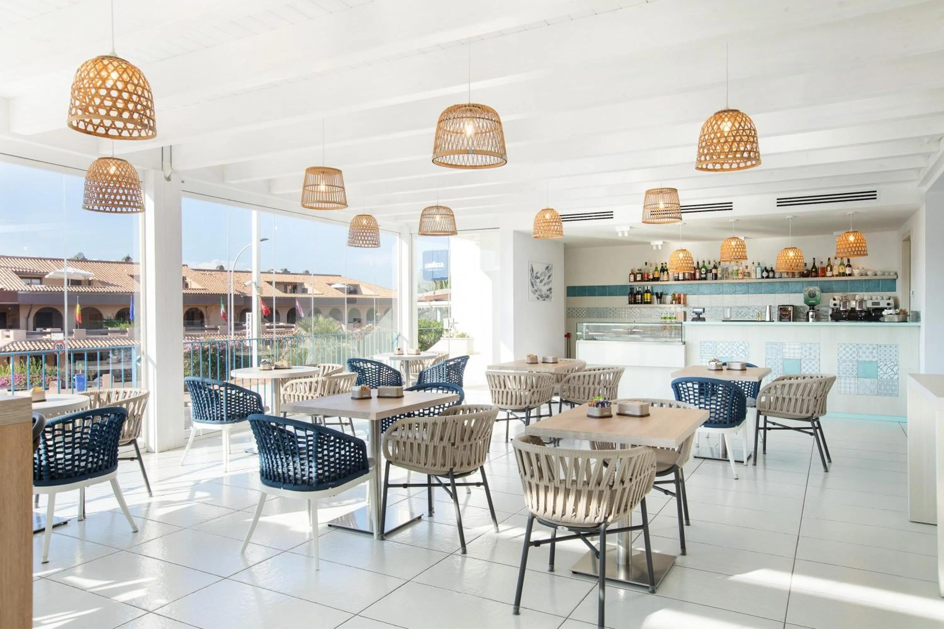 Lounge or bar in Best Western Hotel Blumarea