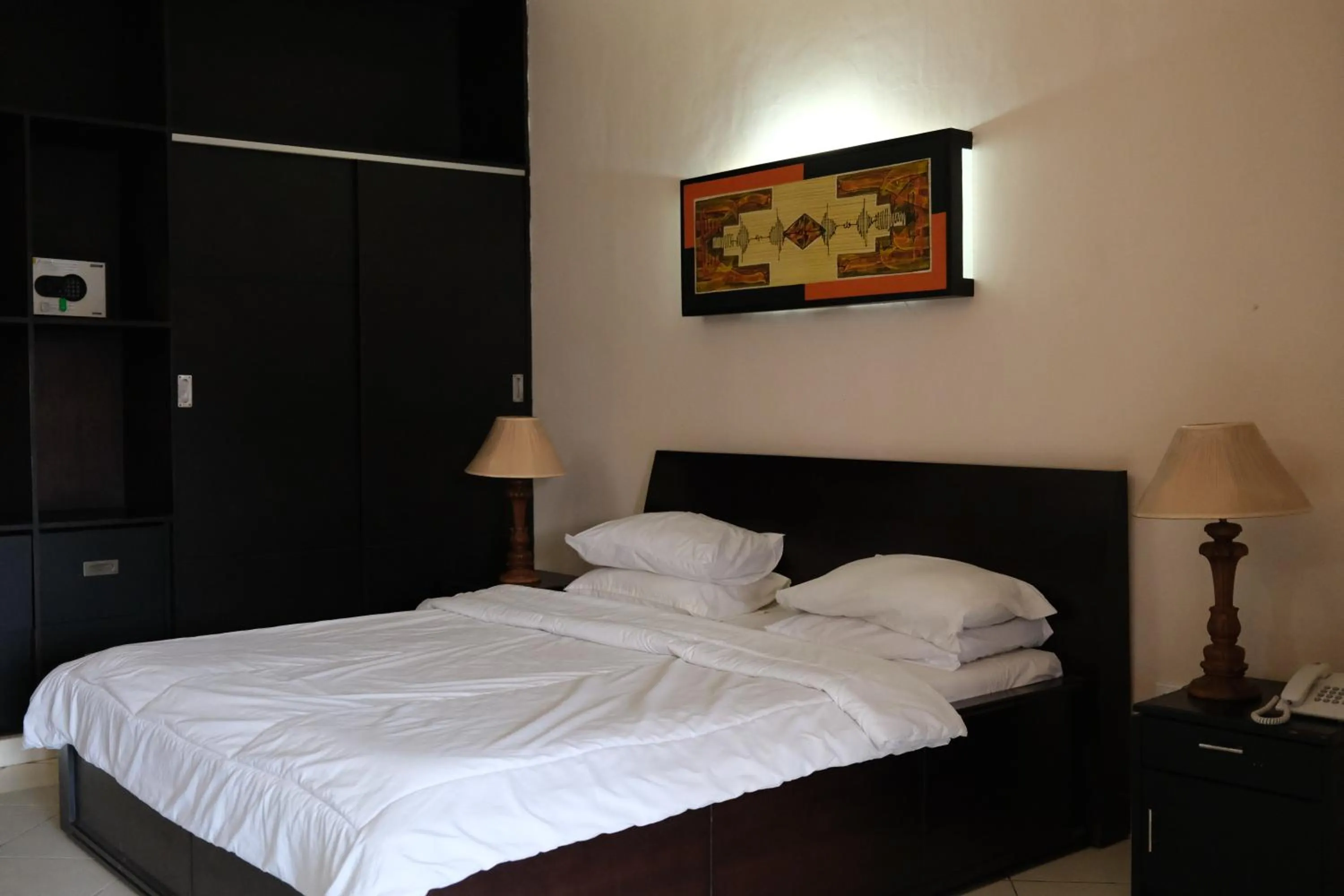 Bedroom, Bed in Fat Yogi Cottages