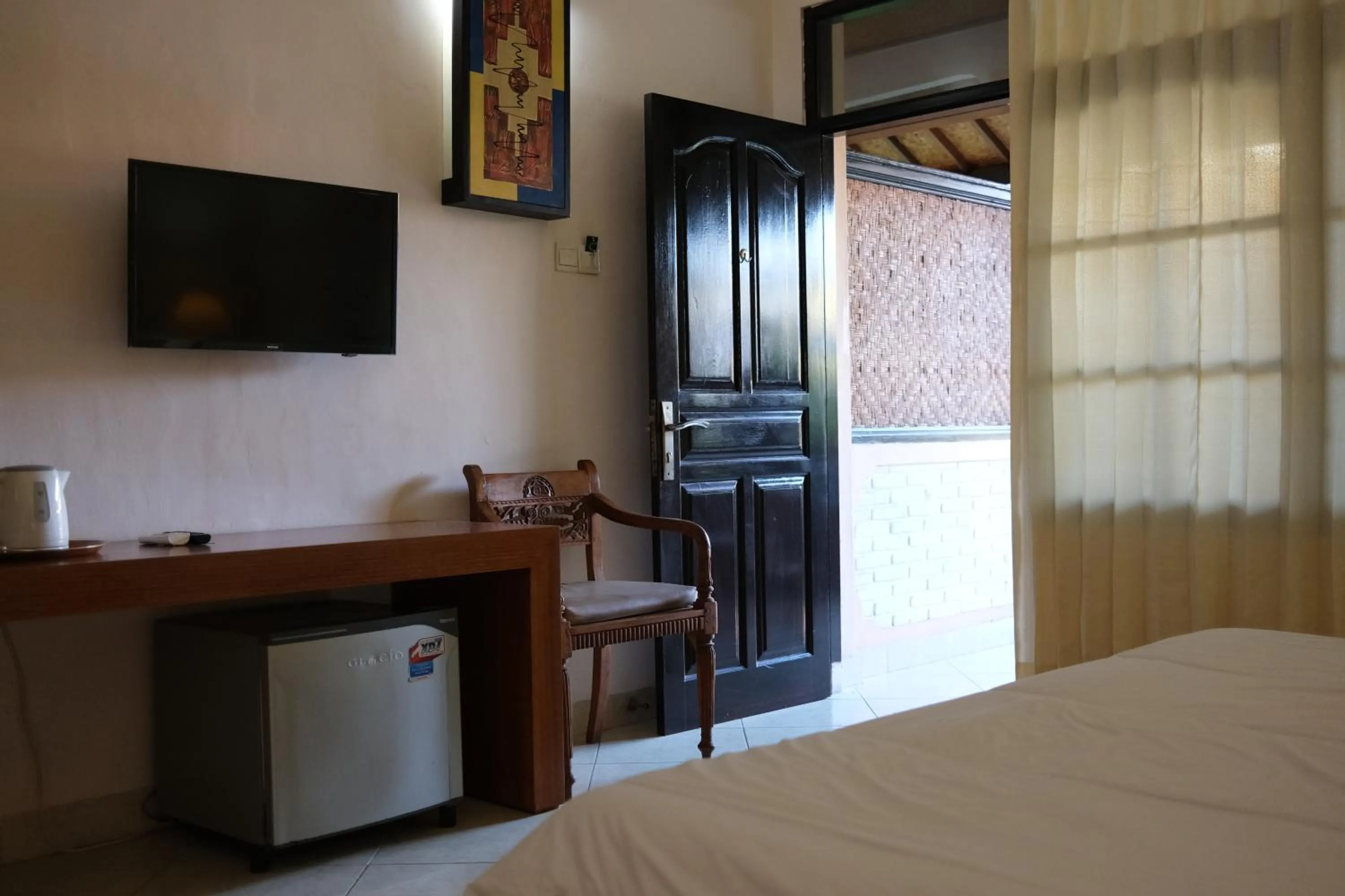 oven, Bed in Fat Yogi Cottages