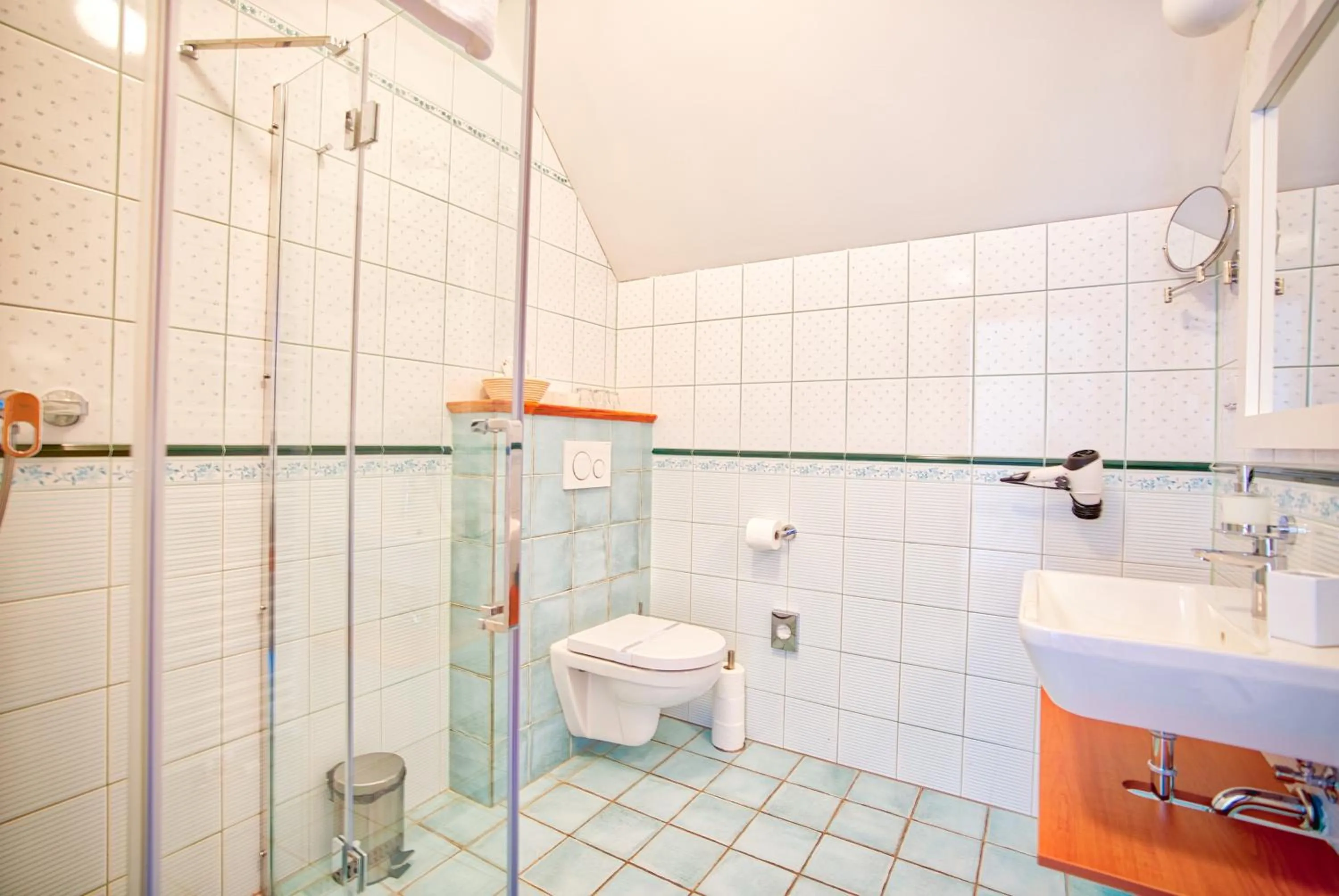 Shower in Hotel U Pekaře - Jítravský Dvorec