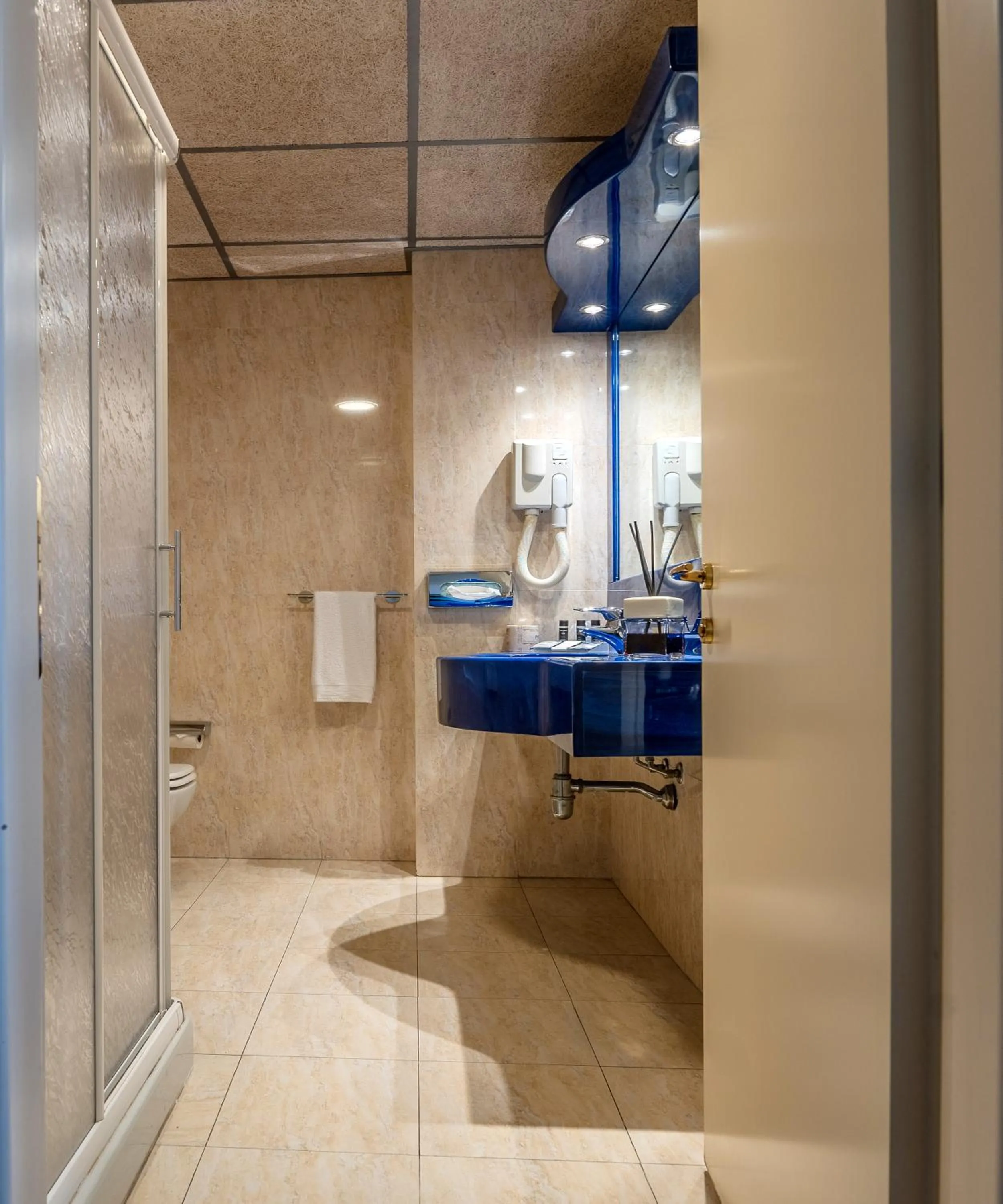 Bathroom in Hotel Galilei