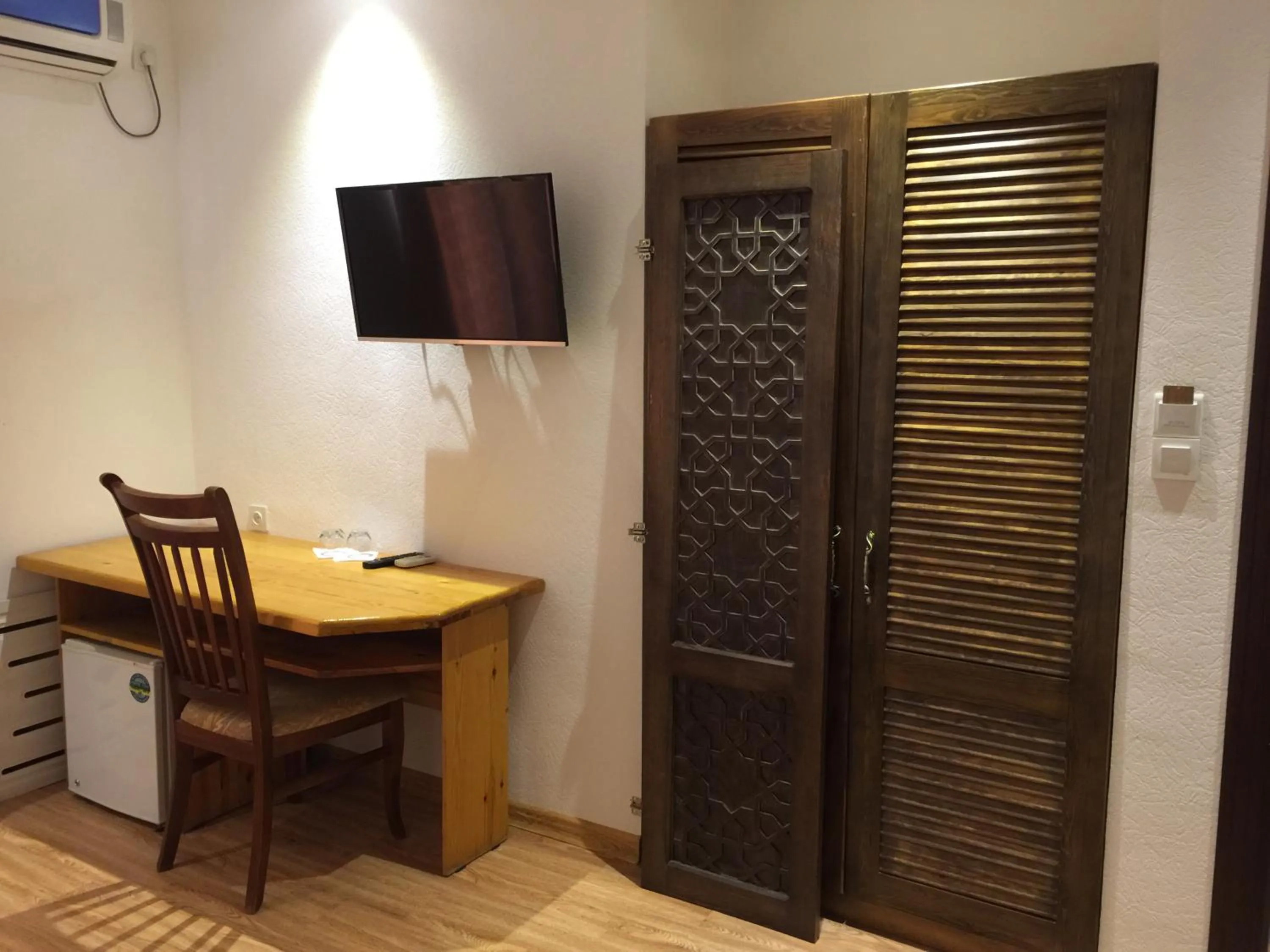 Decorative detail in Lyabi House Hotel