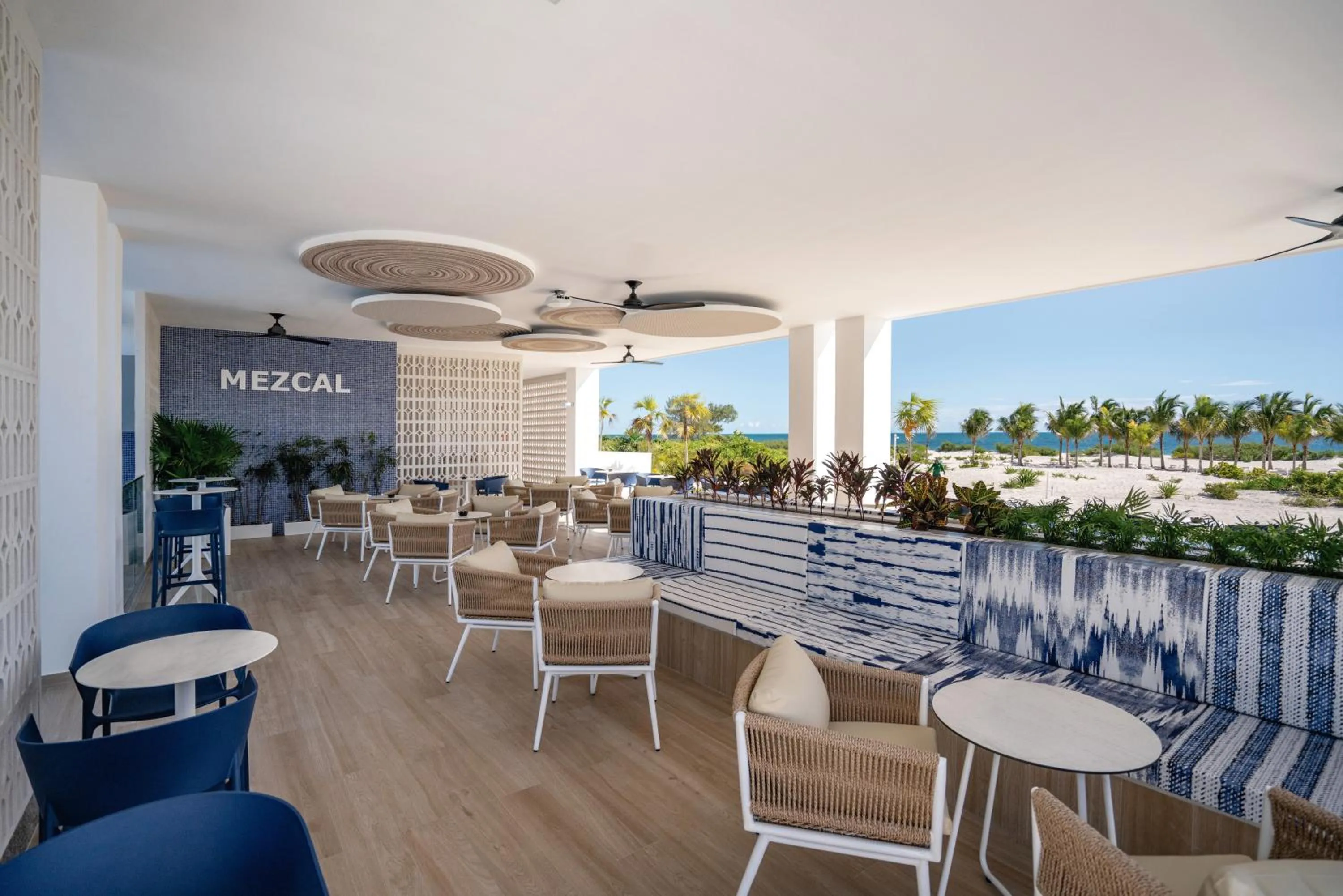 Lounge or bar in Riu Latino - Adults Only - All Inclusive