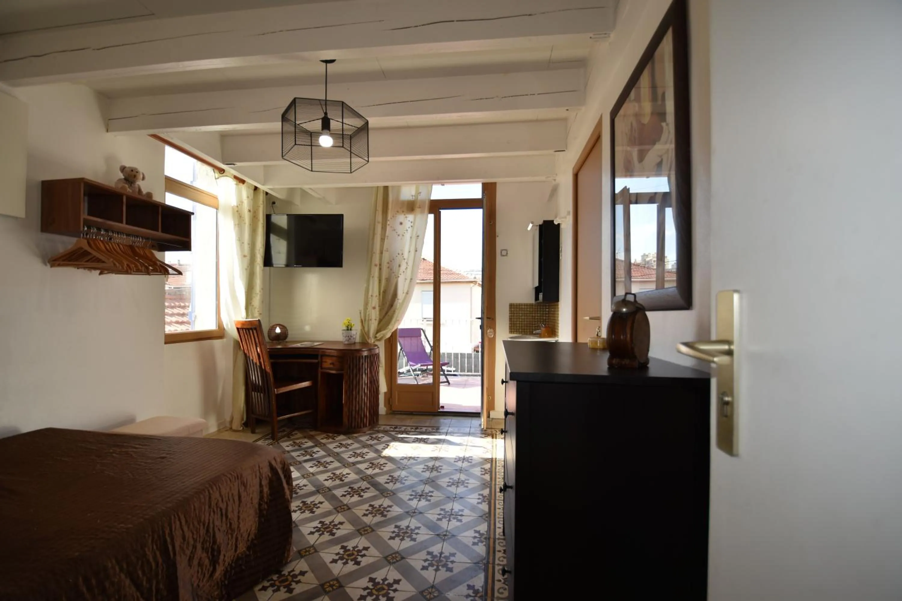 Balcony/Terrace, Bed in Villa le 180 cinq