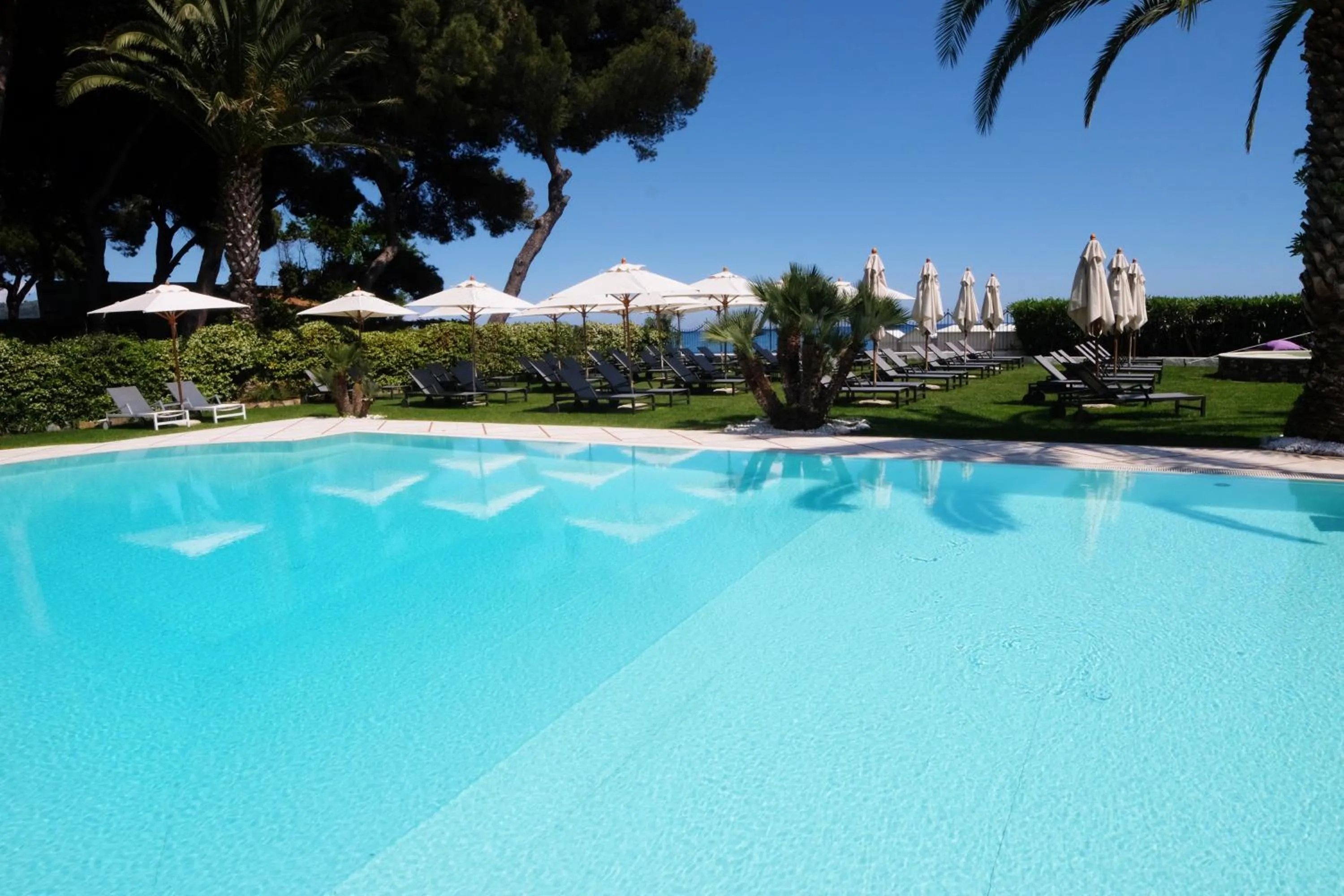 Swimming pool in La Casa di Anny camere di Charme