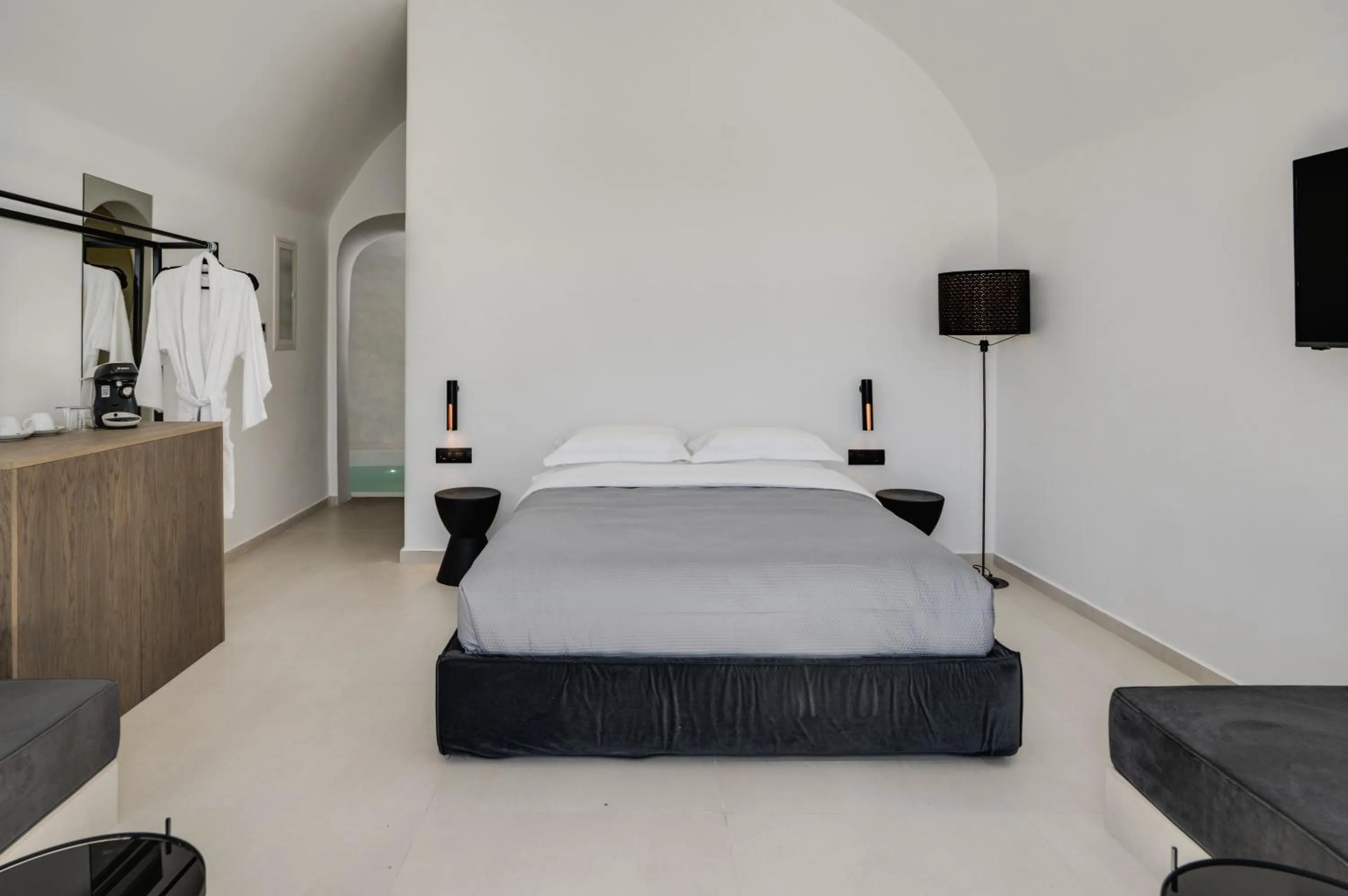 Bedroom, Bed in Imera Vista Suites