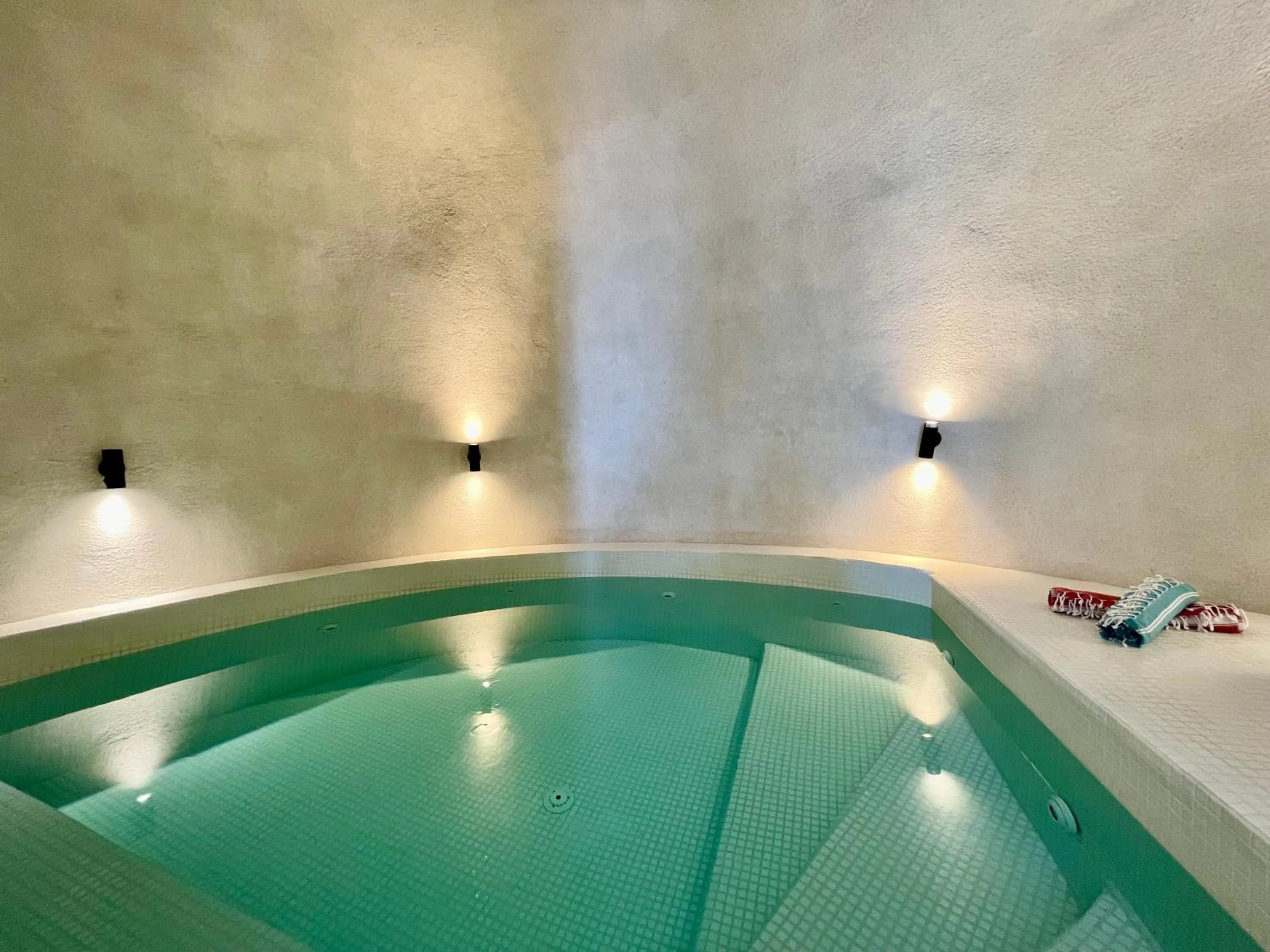 Swimming pool in Imera Vista Suites