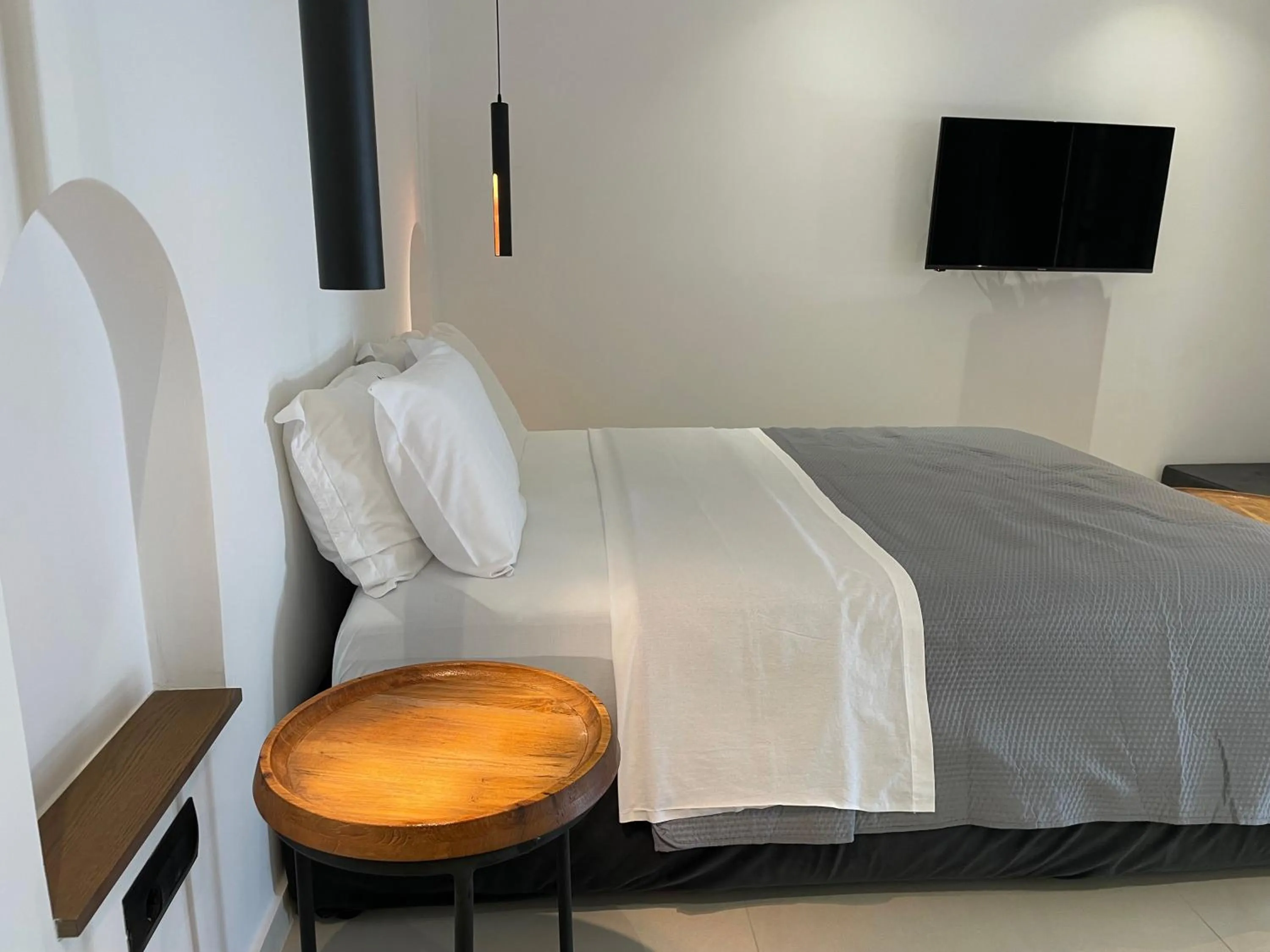 Bedroom, Bed in Imera Vista Suites