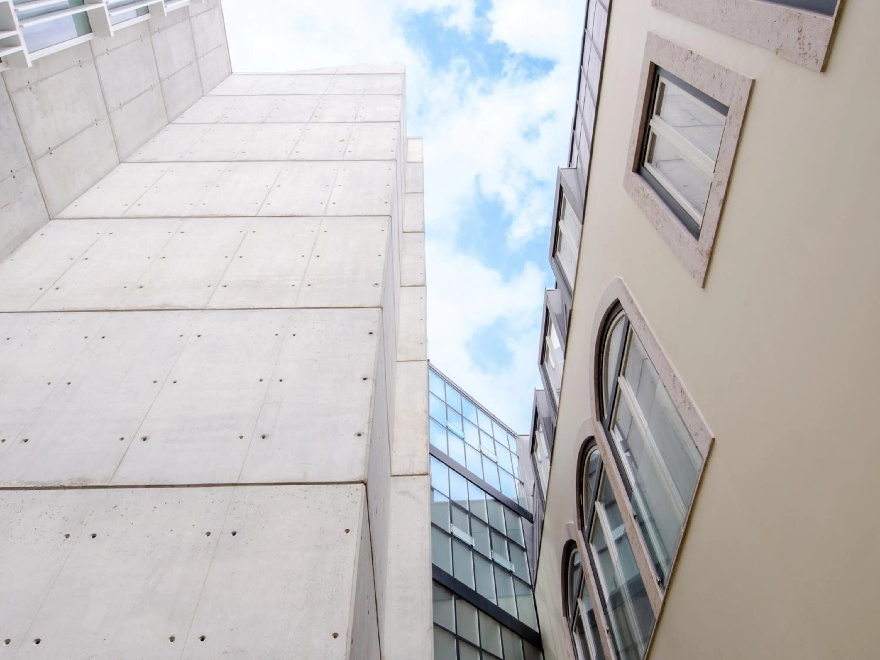 Property building in Browns Avenue Hotel