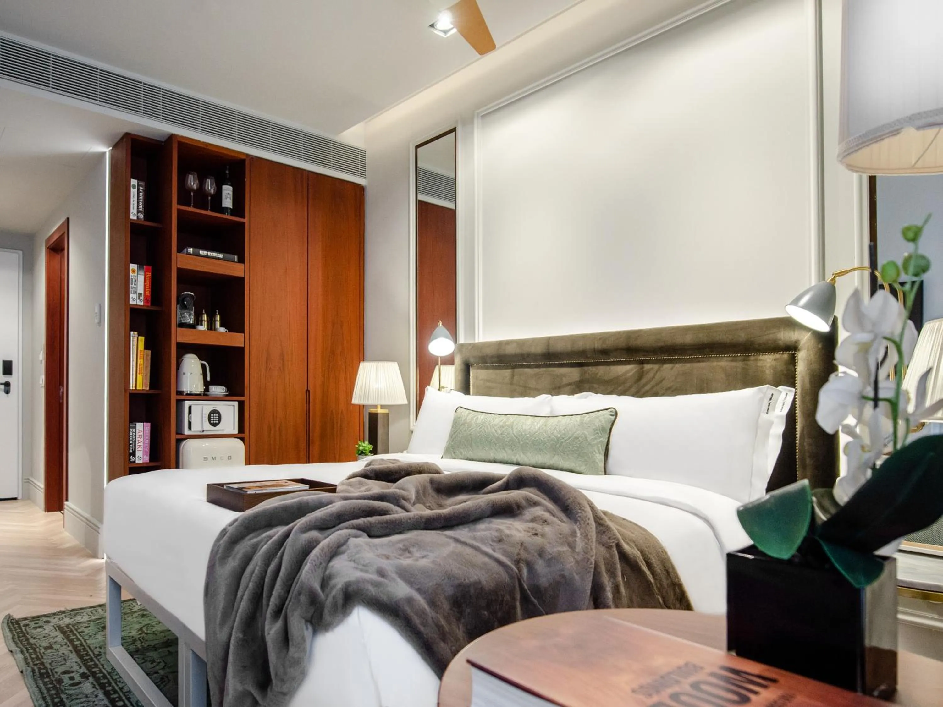 Bed in Browns Avenue Hotel