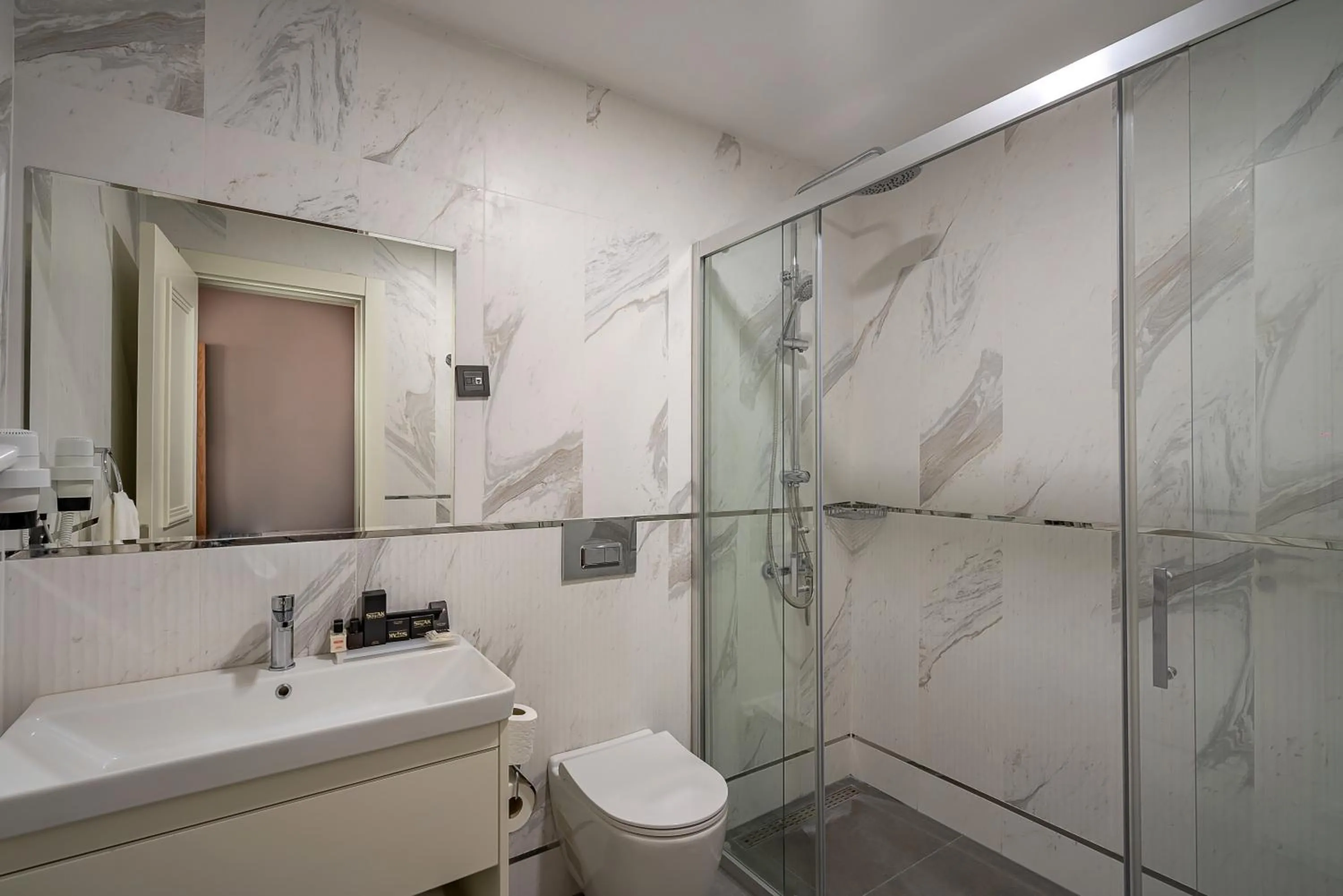 Bathroom in ERTA SOYAK THERMAL OTEL