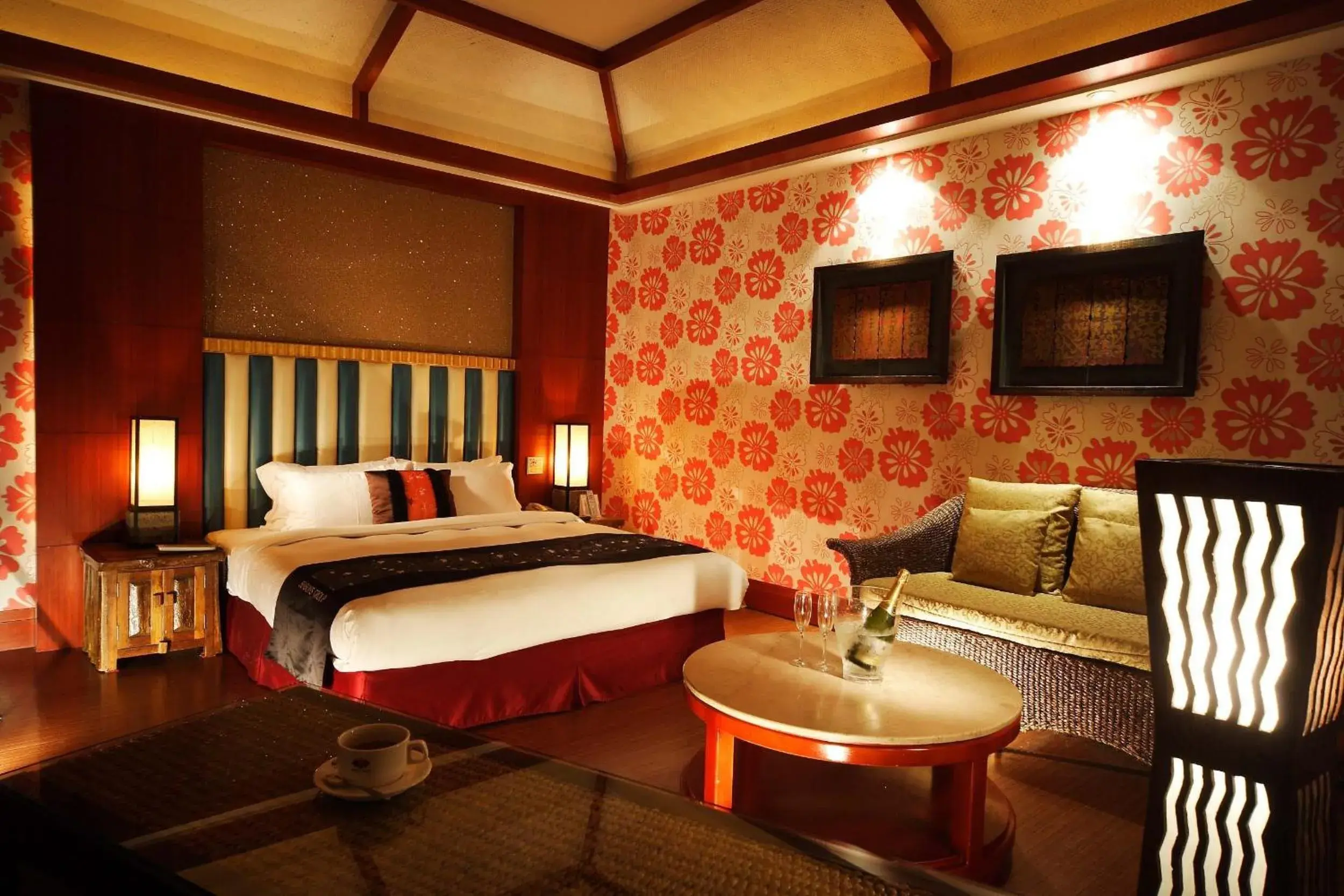 Bed in Seasons Boutique Motel Bed in Seasons Boutique Motel