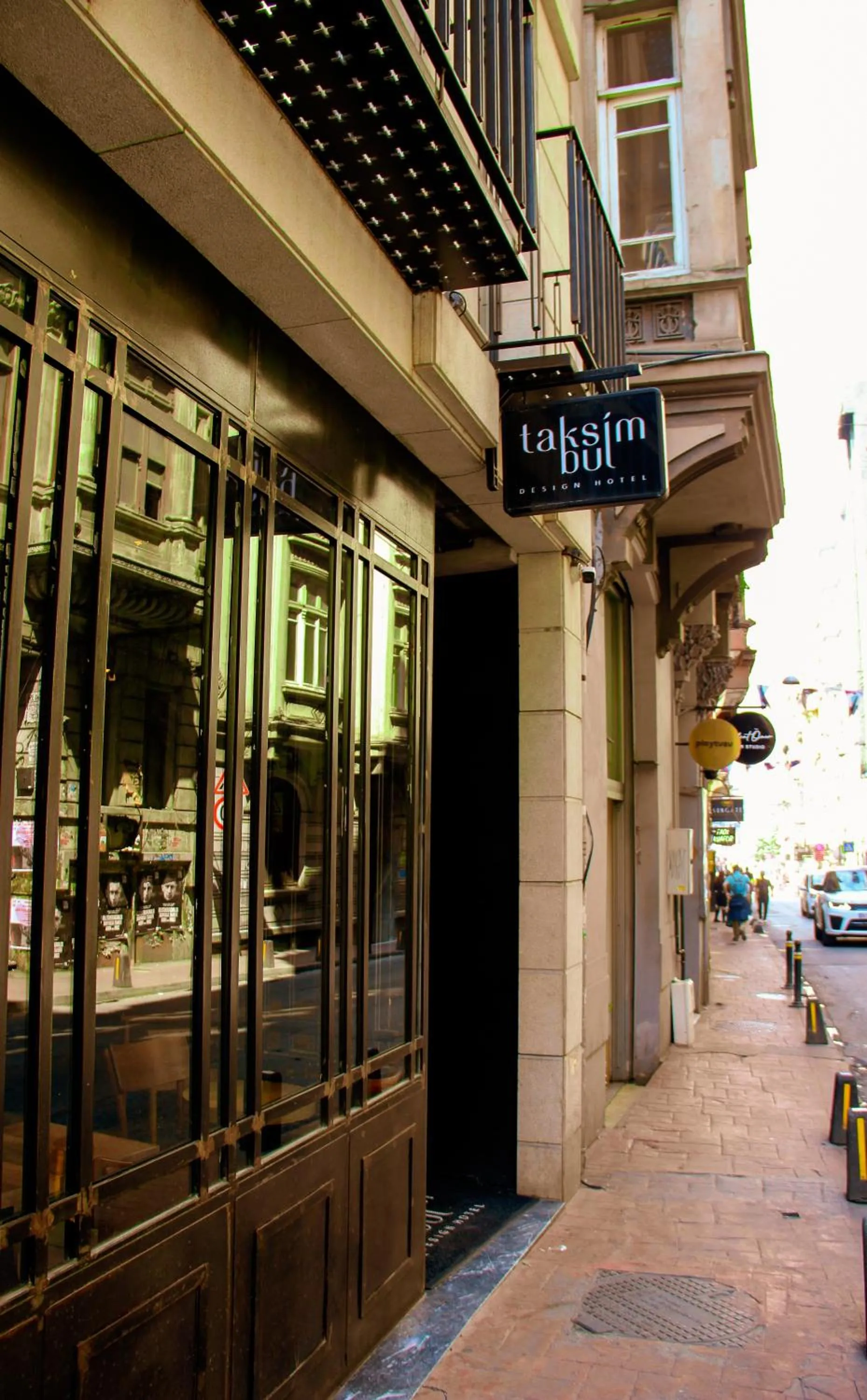 Facade/entrance in Taksimbul Design Hotel