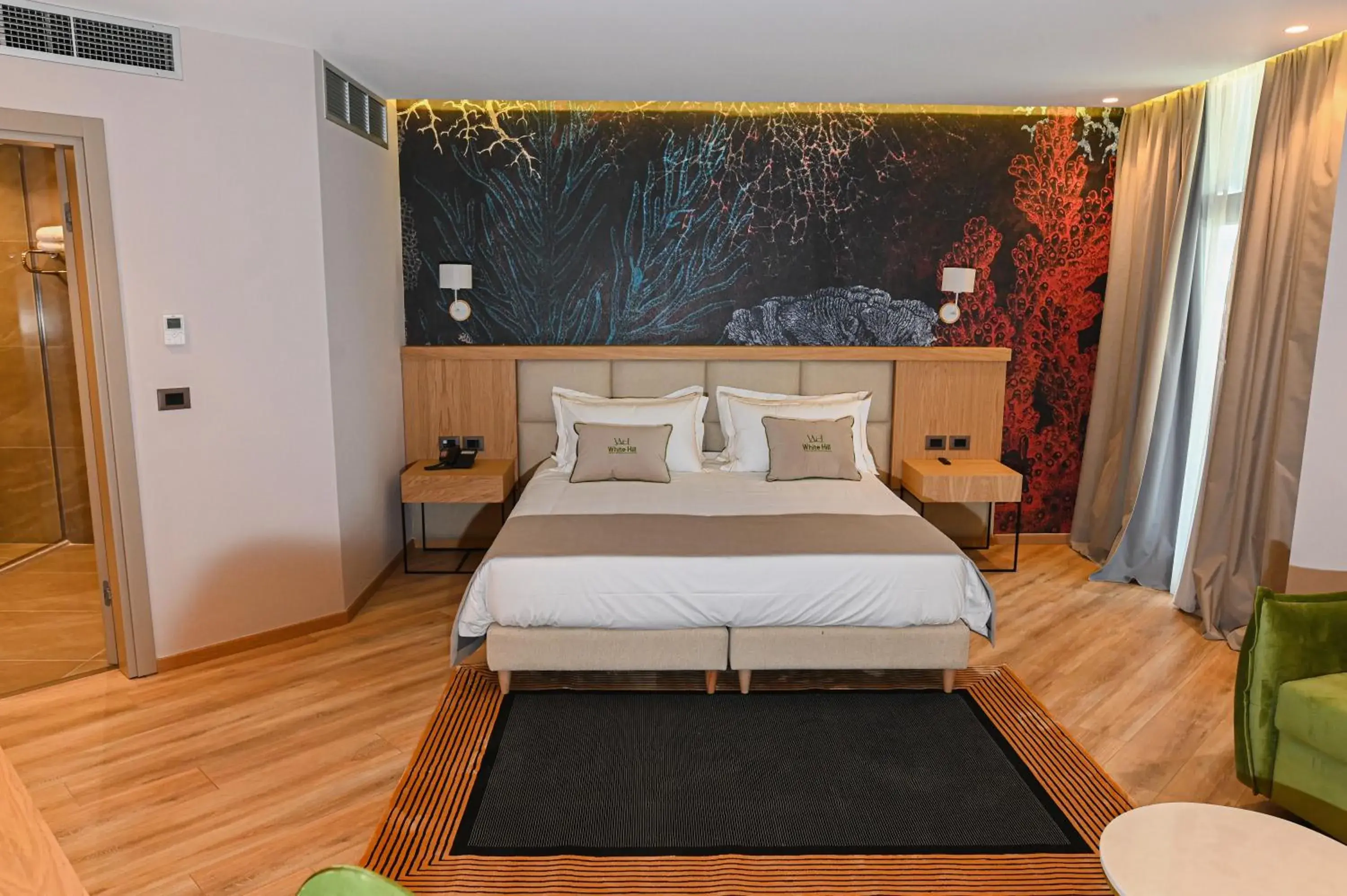 Photo of the whole room, Bed in White Hill Hotel, SPA & Conferences Photo of the whole room, Bed in White Hill Hotel, SPA & Conferences