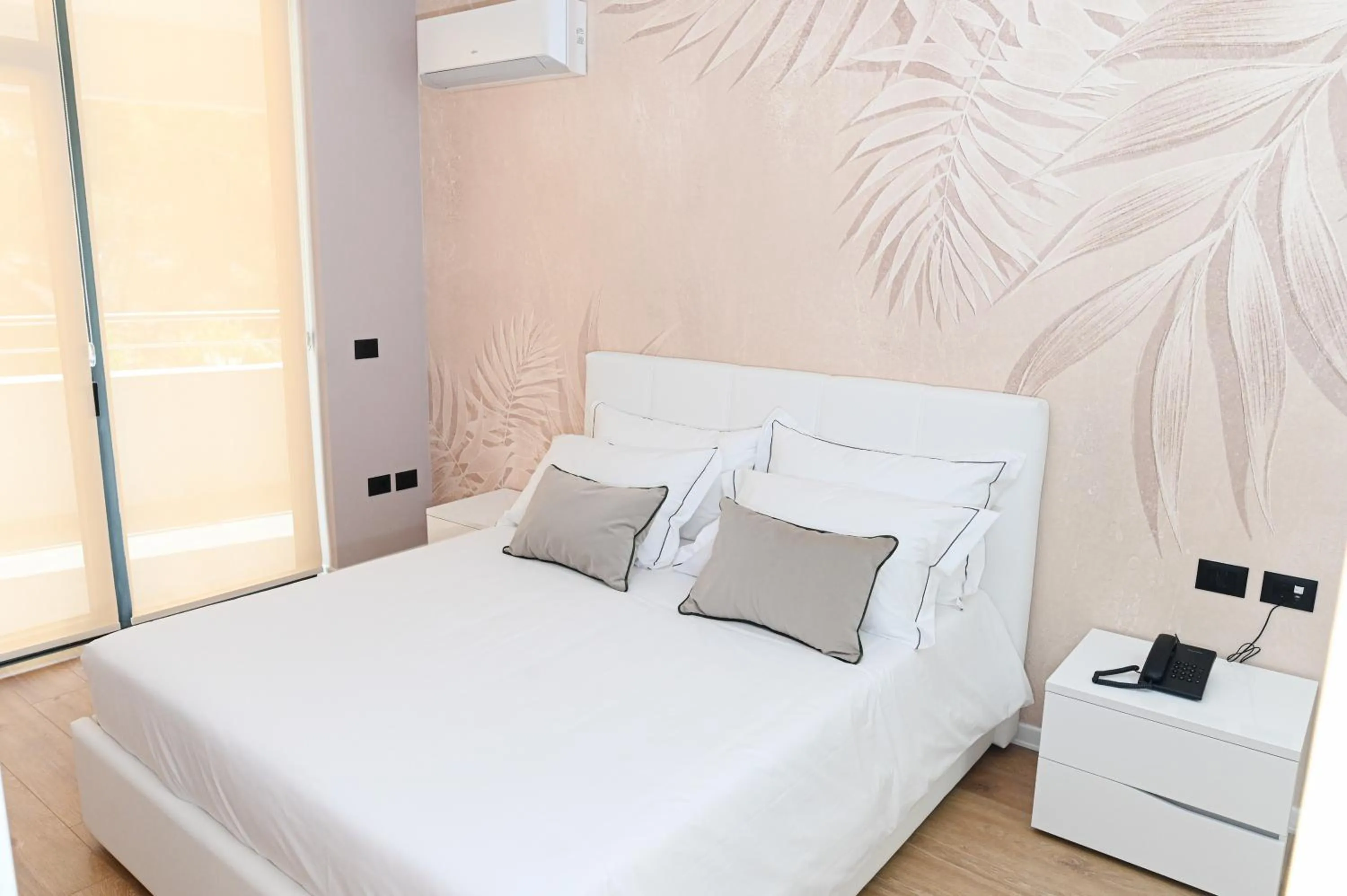 Bed in White Hill Hotel, SPA & Conferences