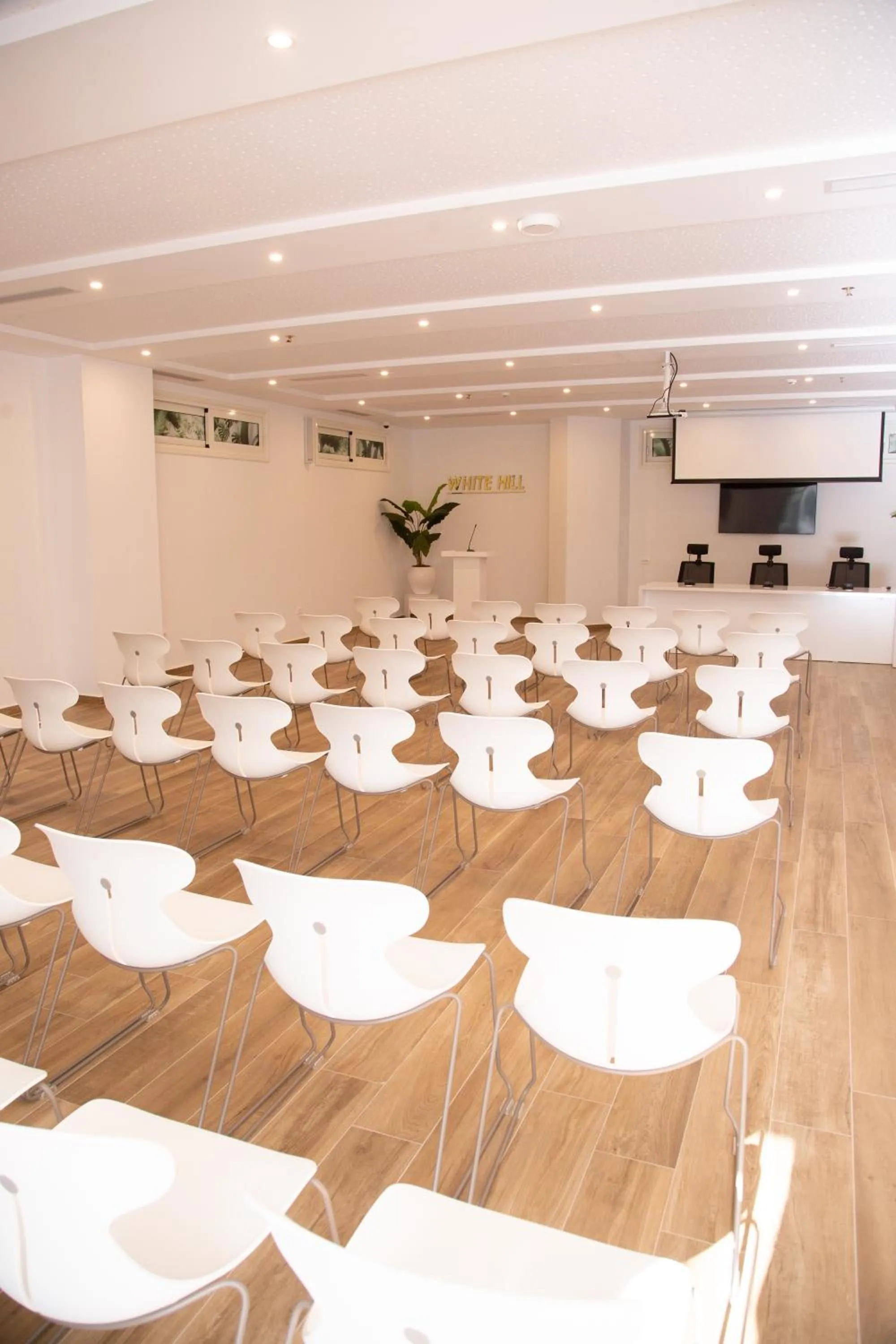 Meeting/conference room in White Hill Hotel, SPA & Conferences