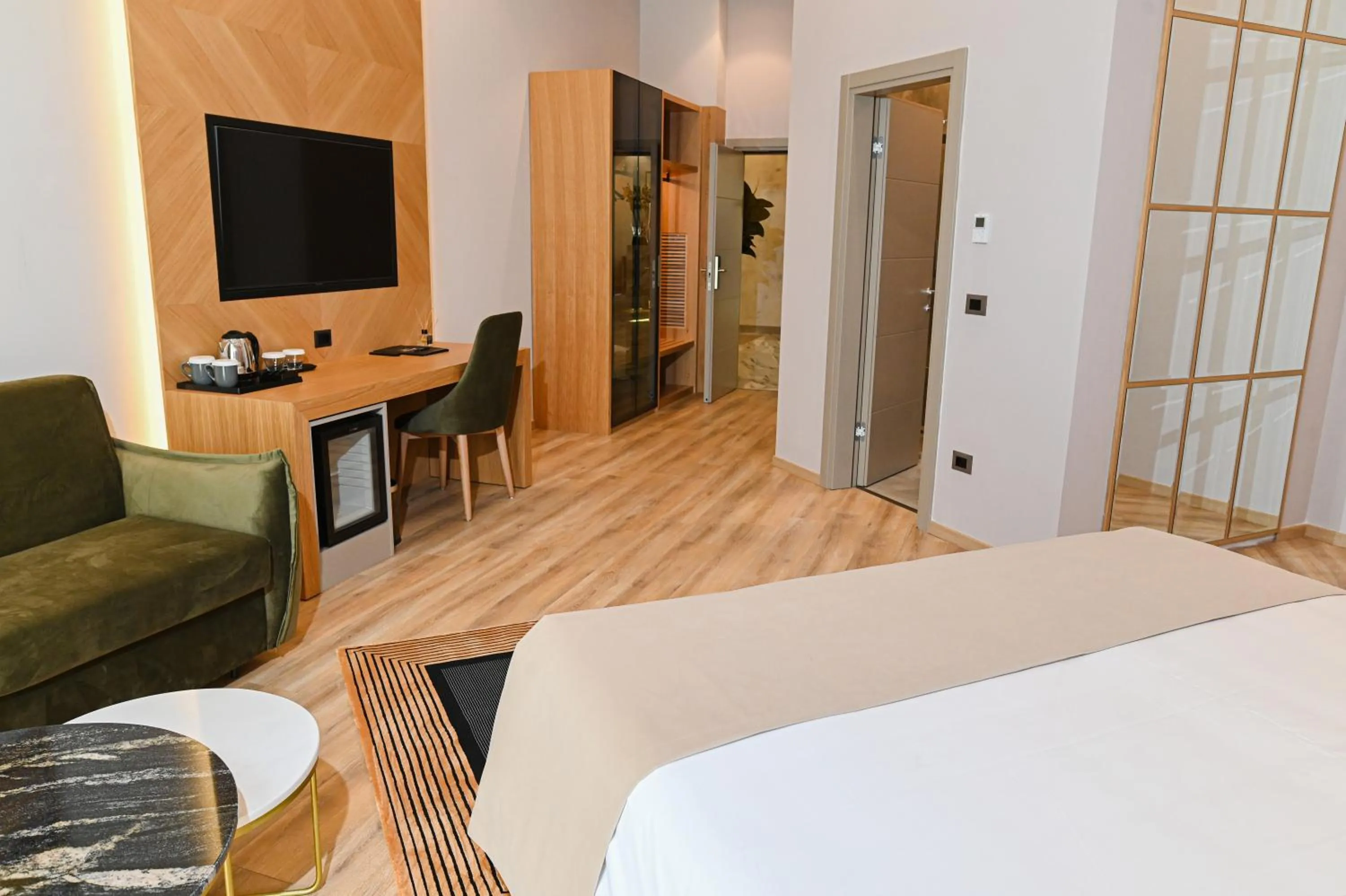 TV and multimedia, Bed in White Hill Hotel, SPA & Conferences