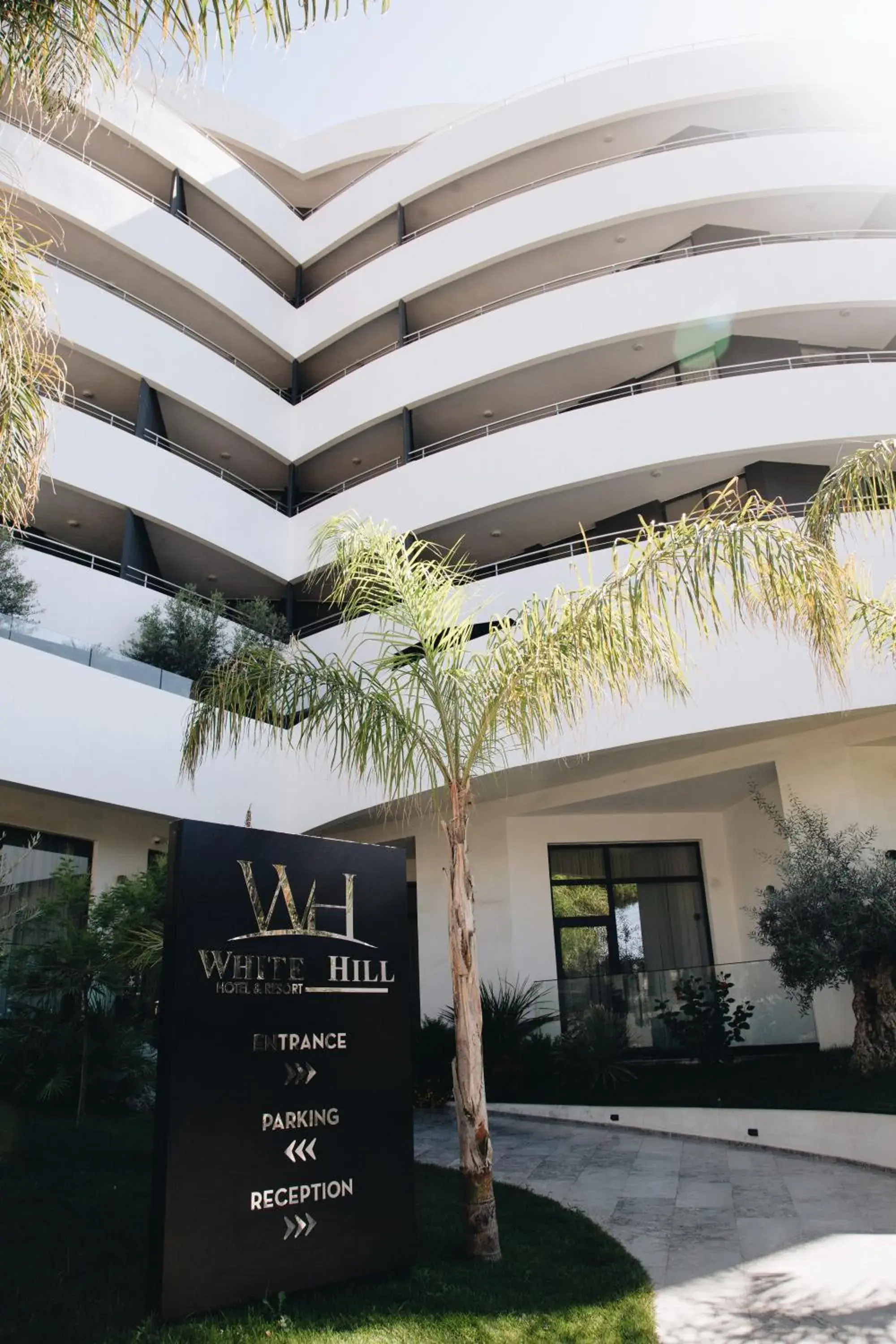 Facade/entrance in White Hill Hotel, SPA & Conferences Facade/entrance in White Hill Hotel, SPA & Conferences