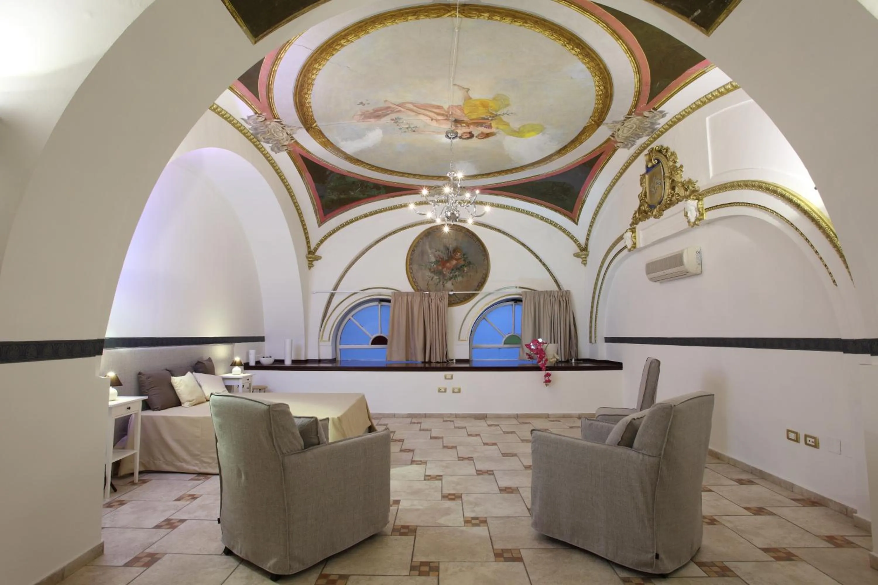 Photo of the whole room in Napoli Sea