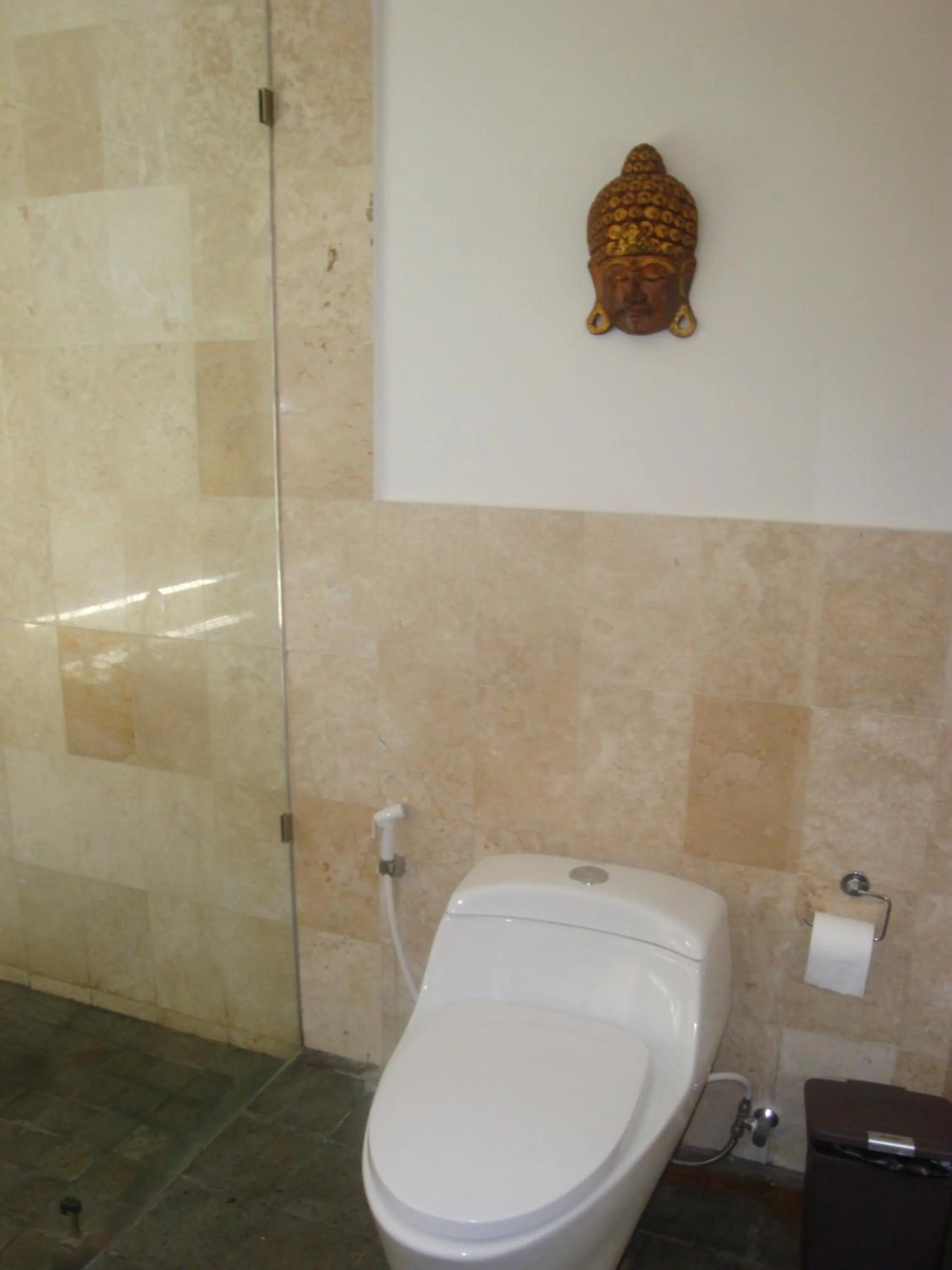 Bathroom in Aqua Octaviana Bali Villa