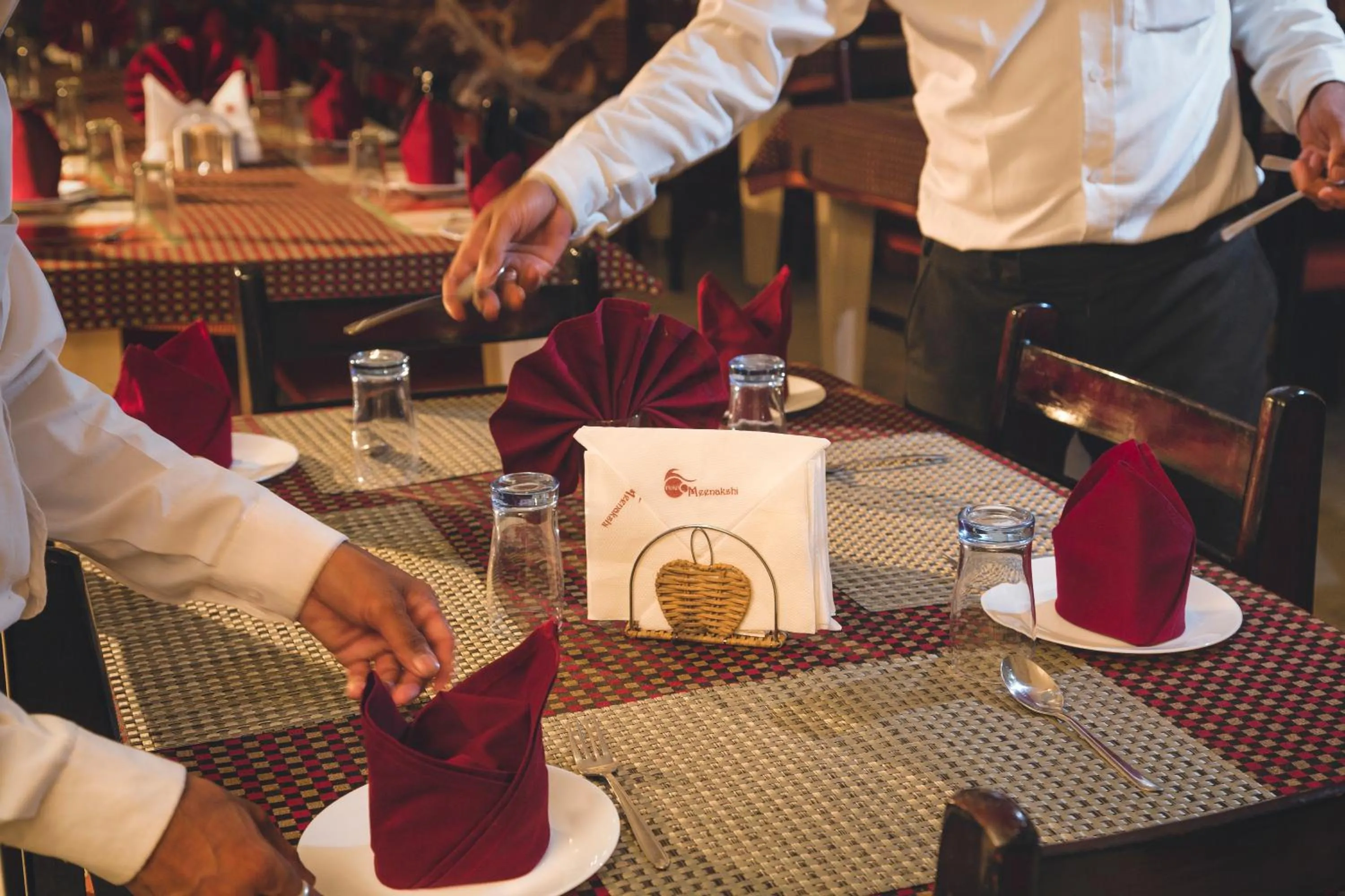 Restaurant/places to eat in Hotel Meenakshi Udaipur - Family Preffered Hotel