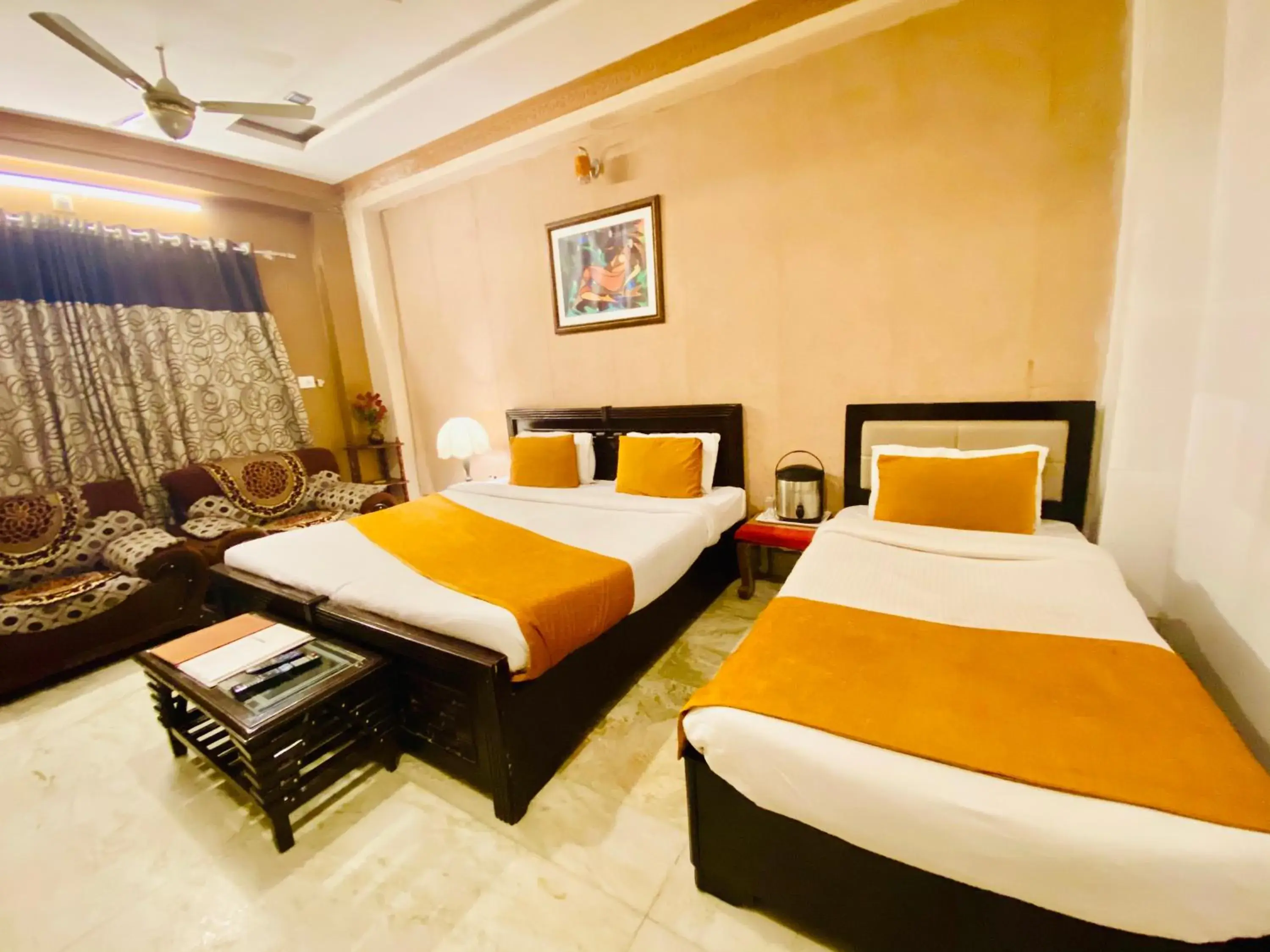 Bed in Hotel Meenakshi Udaipur - Family Preffered Hotel Bed in Hotel Meenakshi Udaipur - Family Preffered Hotel