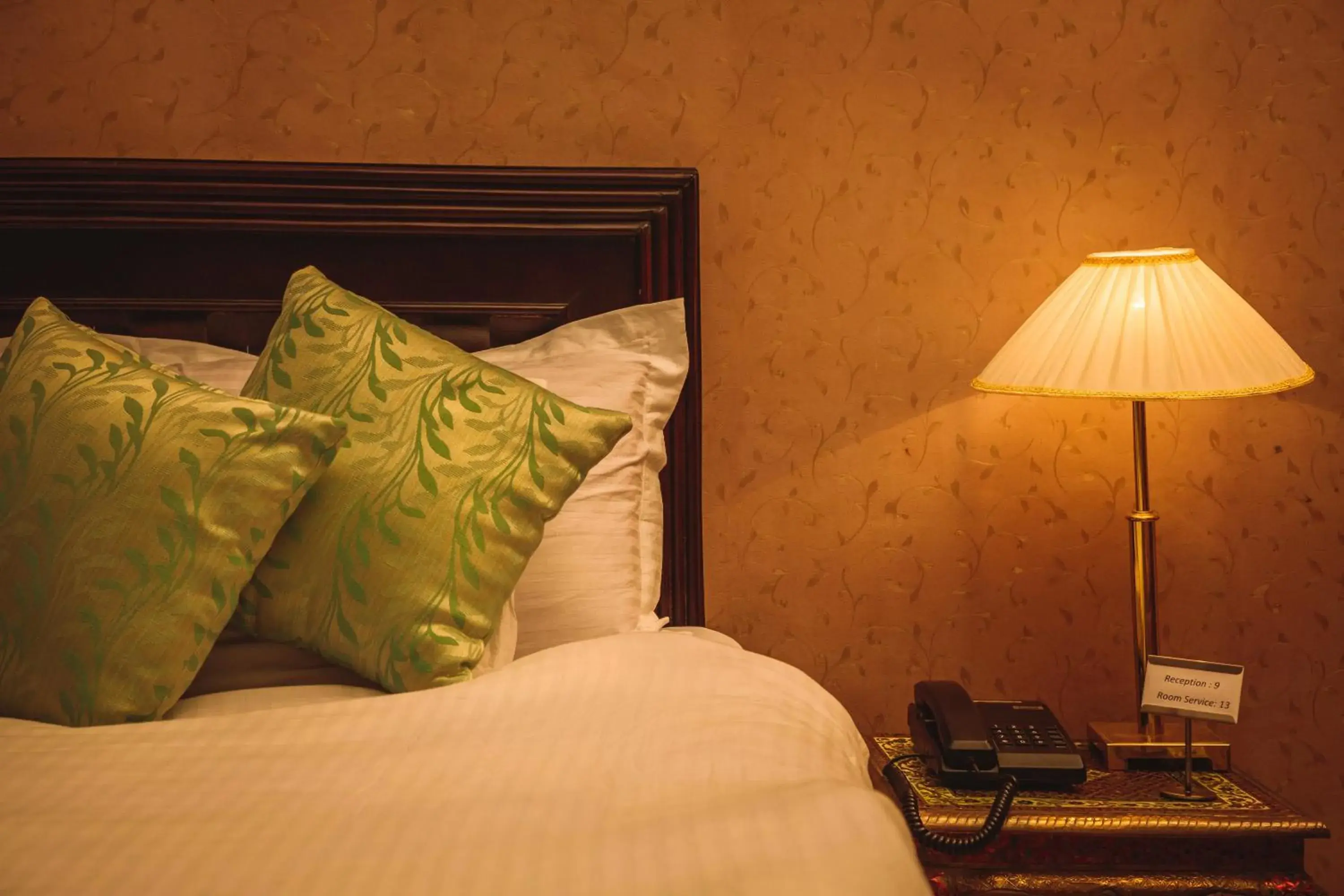 Bed in Hotel Meenakshi Udaipur - Family Preffered Hotel Bed in Hotel Meenakshi Udaipur - Family Preffered Hotel