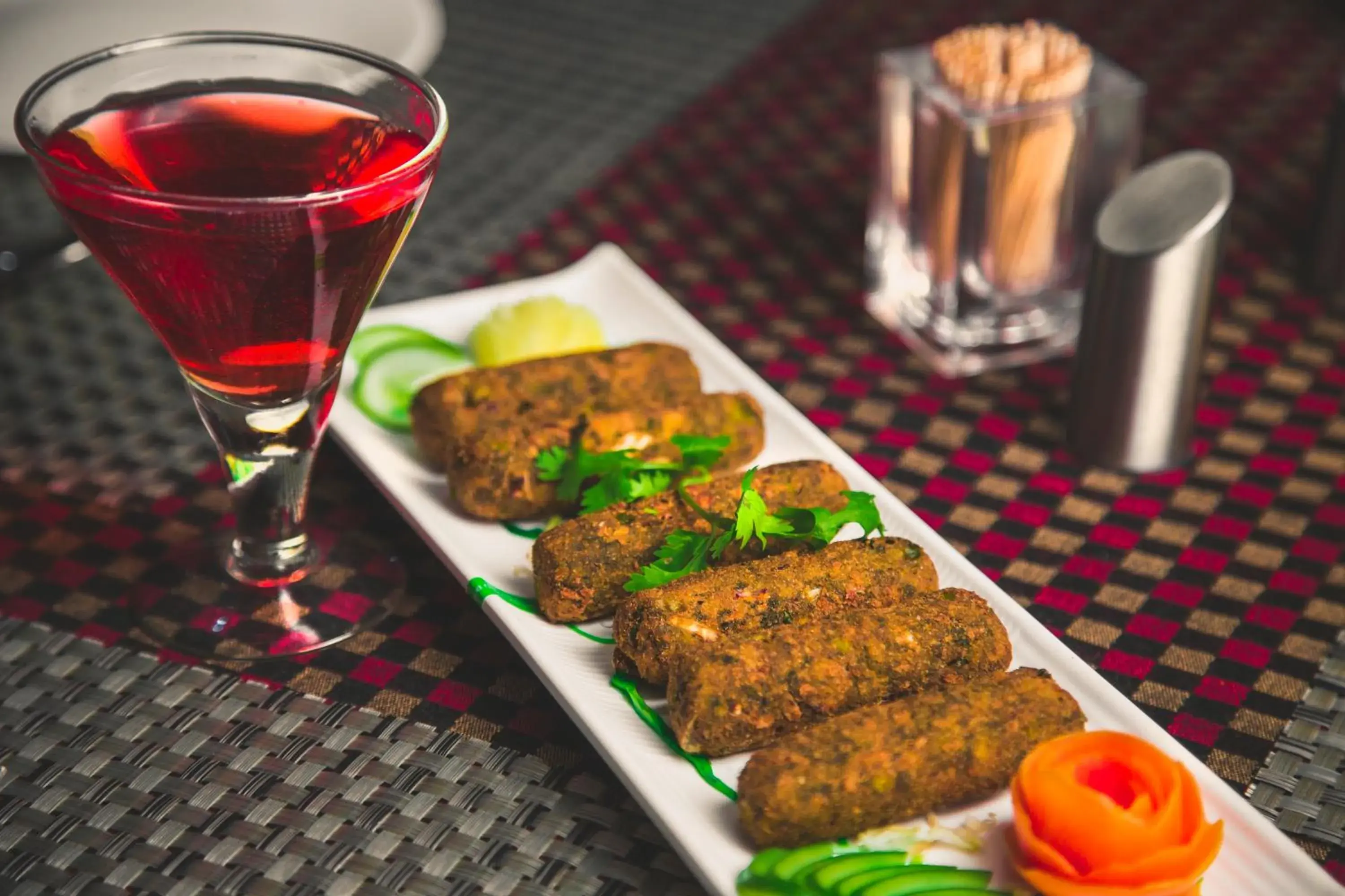 Restaurant/places to eat in Hotel Meenakshi Udaipur - Family Preffered Hotel Restaurant/places to eat in Hotel Meenakshi Udaipur - Family Preffered Hotel