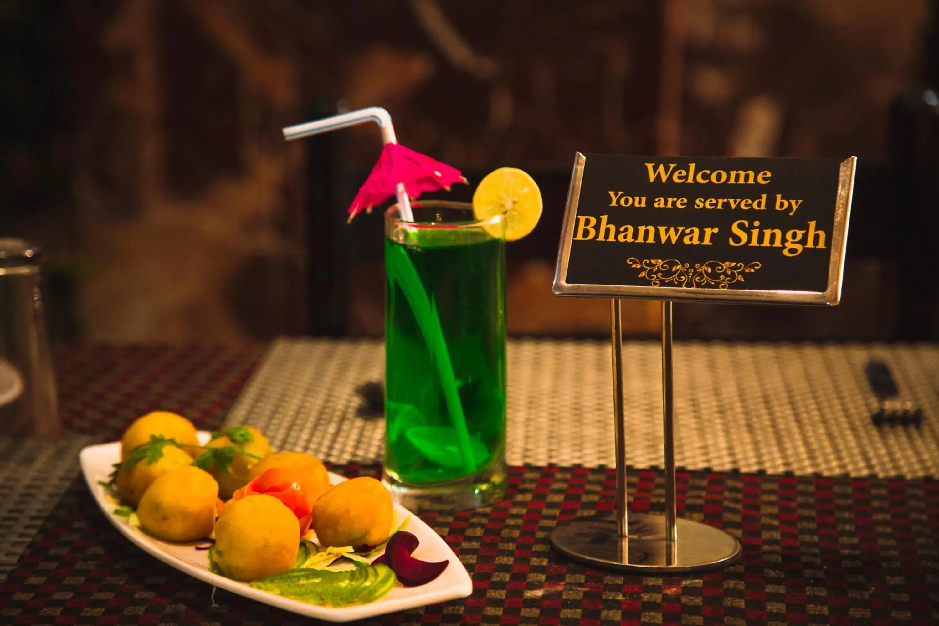 Restaurant/places to eat in Hotel Meenakshi Udaipur - Family Preffered Hotel Restaurant/places to eat in Hotel Meenakshi Udaipur - Family Preffered Hotel