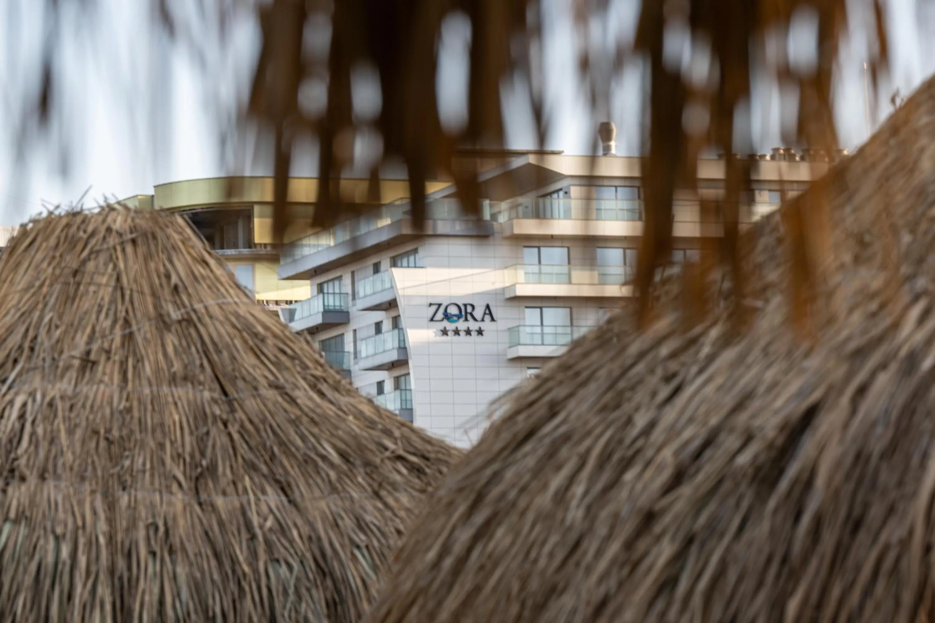 L&C Beach Home by Zora apartament,pe plaja