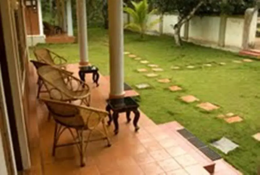 Facade/entrance in Dazzle Dew Facade/entrance in Dazzle Dew