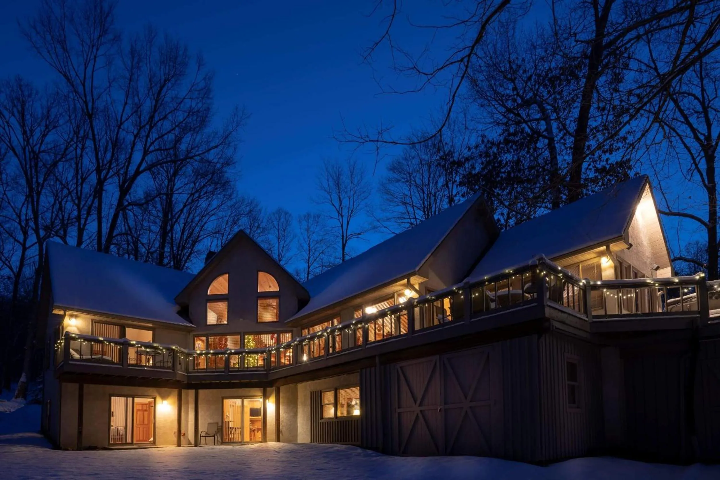 Night in Cherry Ridge Retreat Luxury Cabins