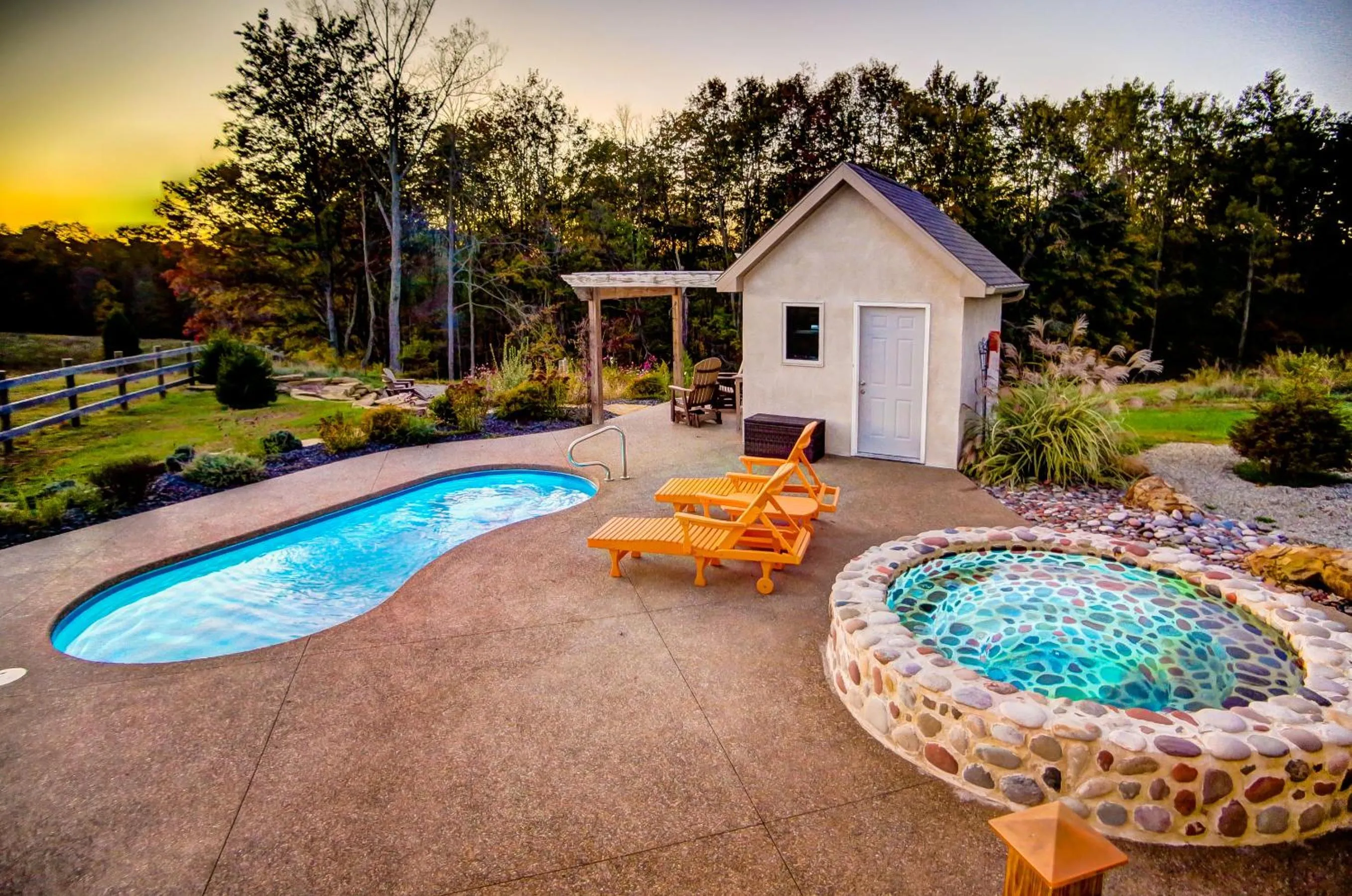 Pool view in Cherry Ridge Retreat Luxury Cabins
