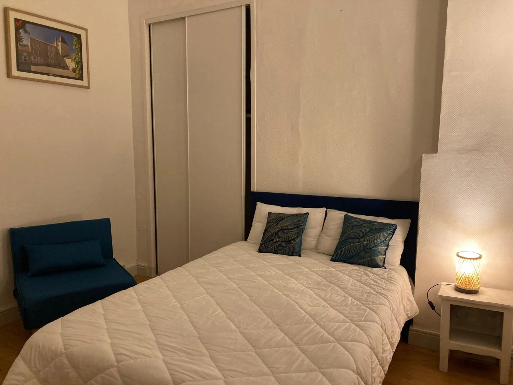 Photo of the whole room in Château de Mons Armagnac