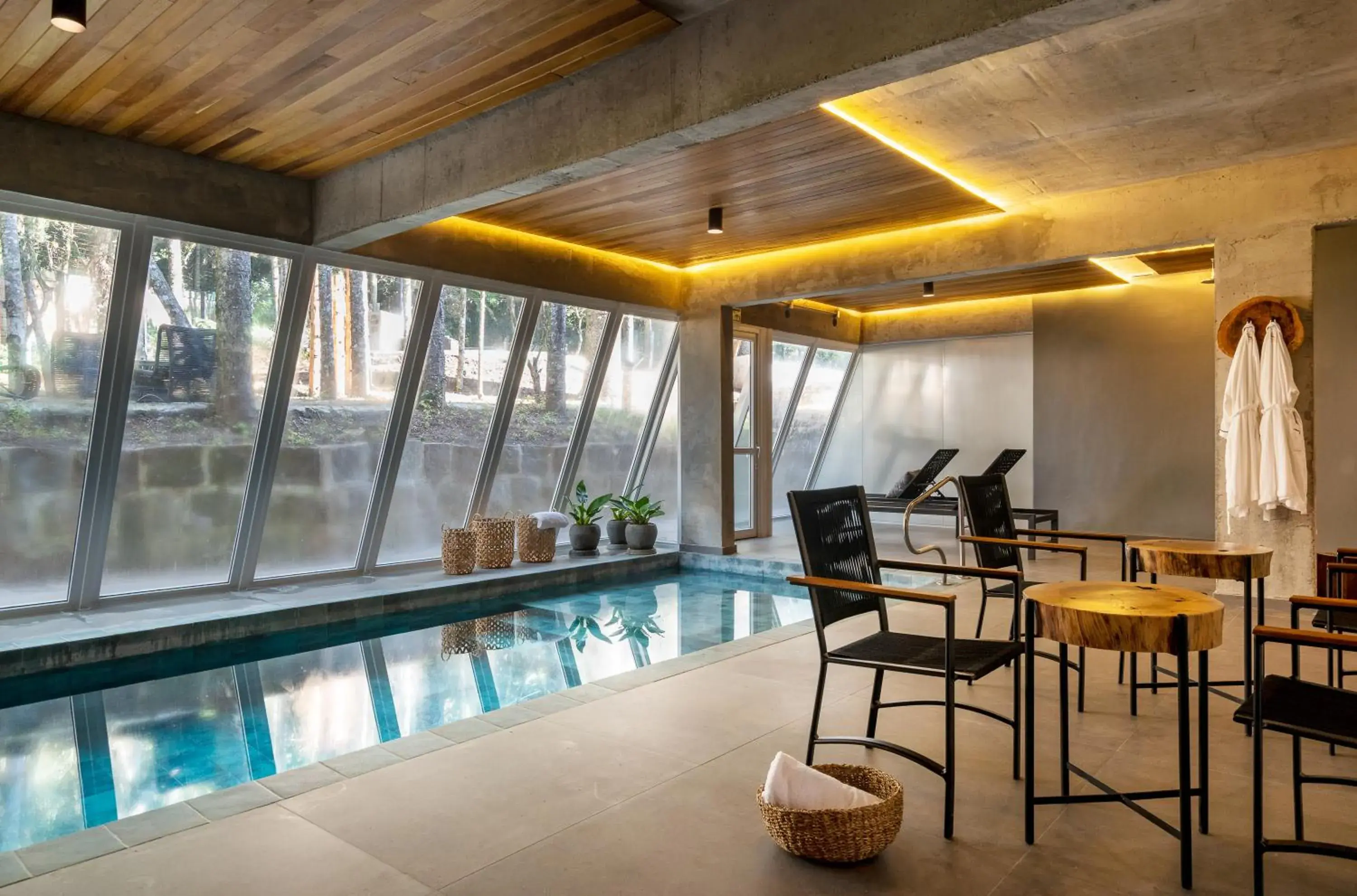 Swimming pool in Jangal das Araucárias Swan Design Hotel Canela Swimming pool in Jangal das Araucárias Swan Design Hotel Canela