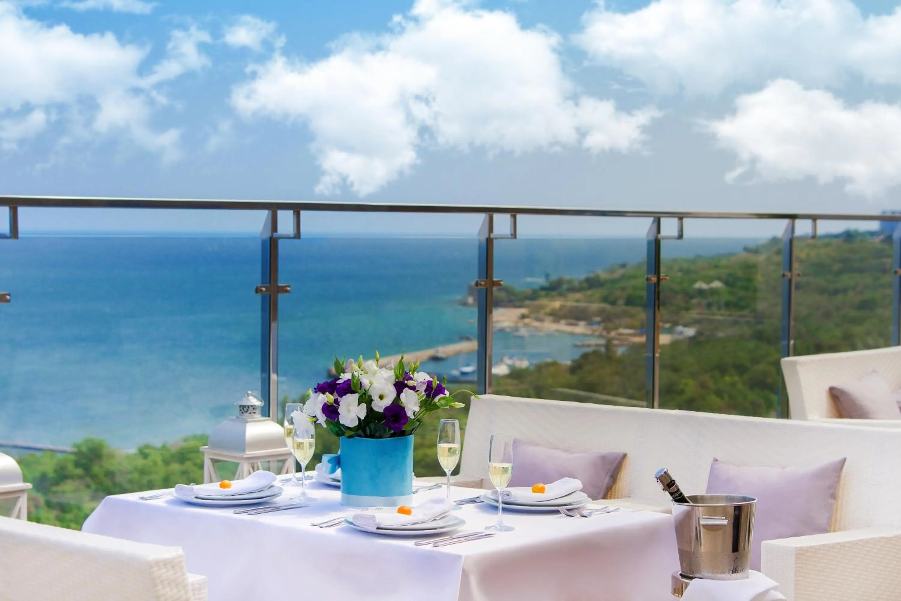 Lounge or bar in Hotel Panorama De Luxe