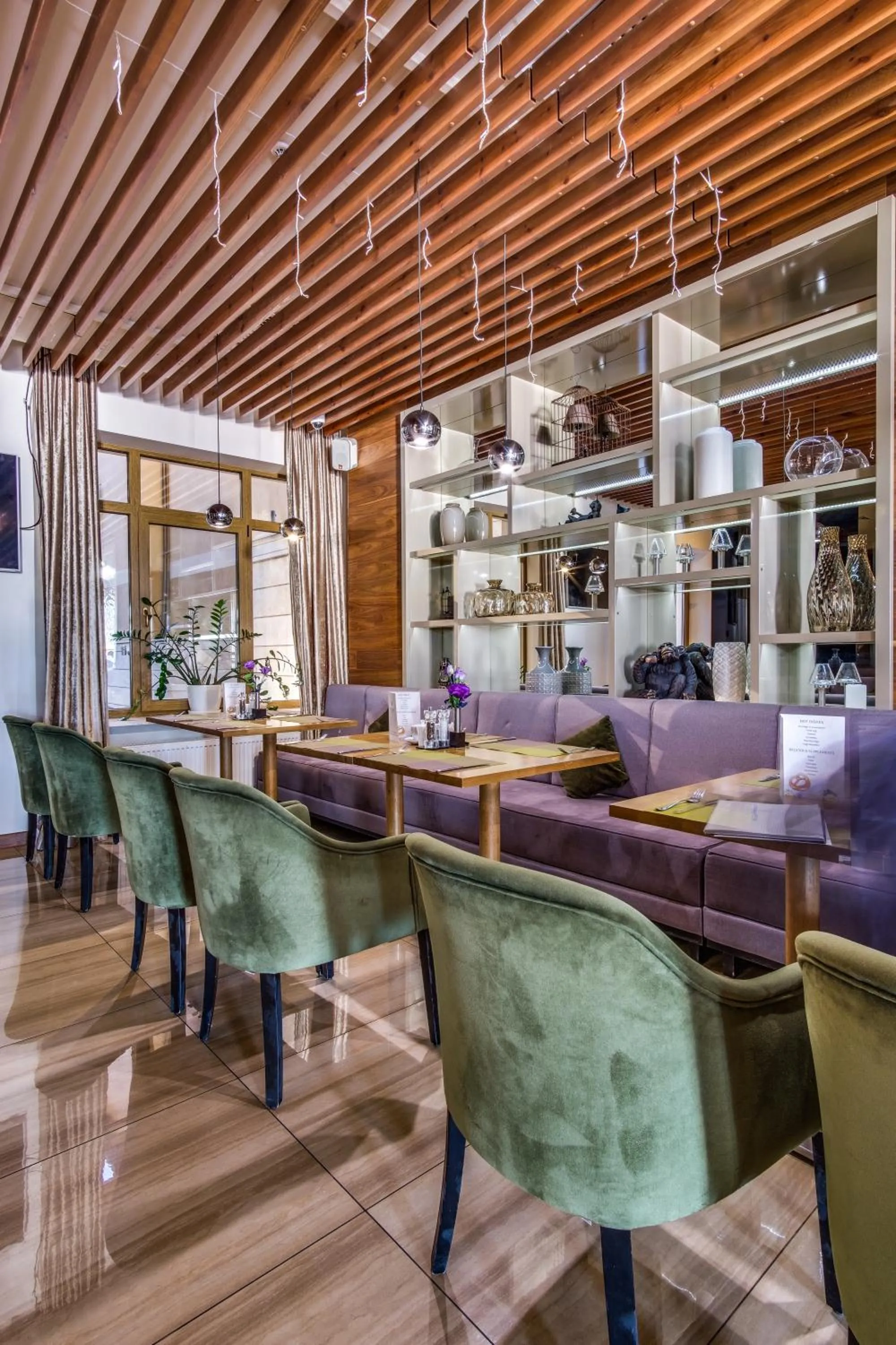 Restaurant/places to eat in Hotel Panorama De Luxe