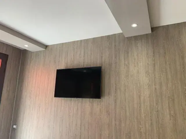 TV/Entertainment Center in Hotel Tre Ville