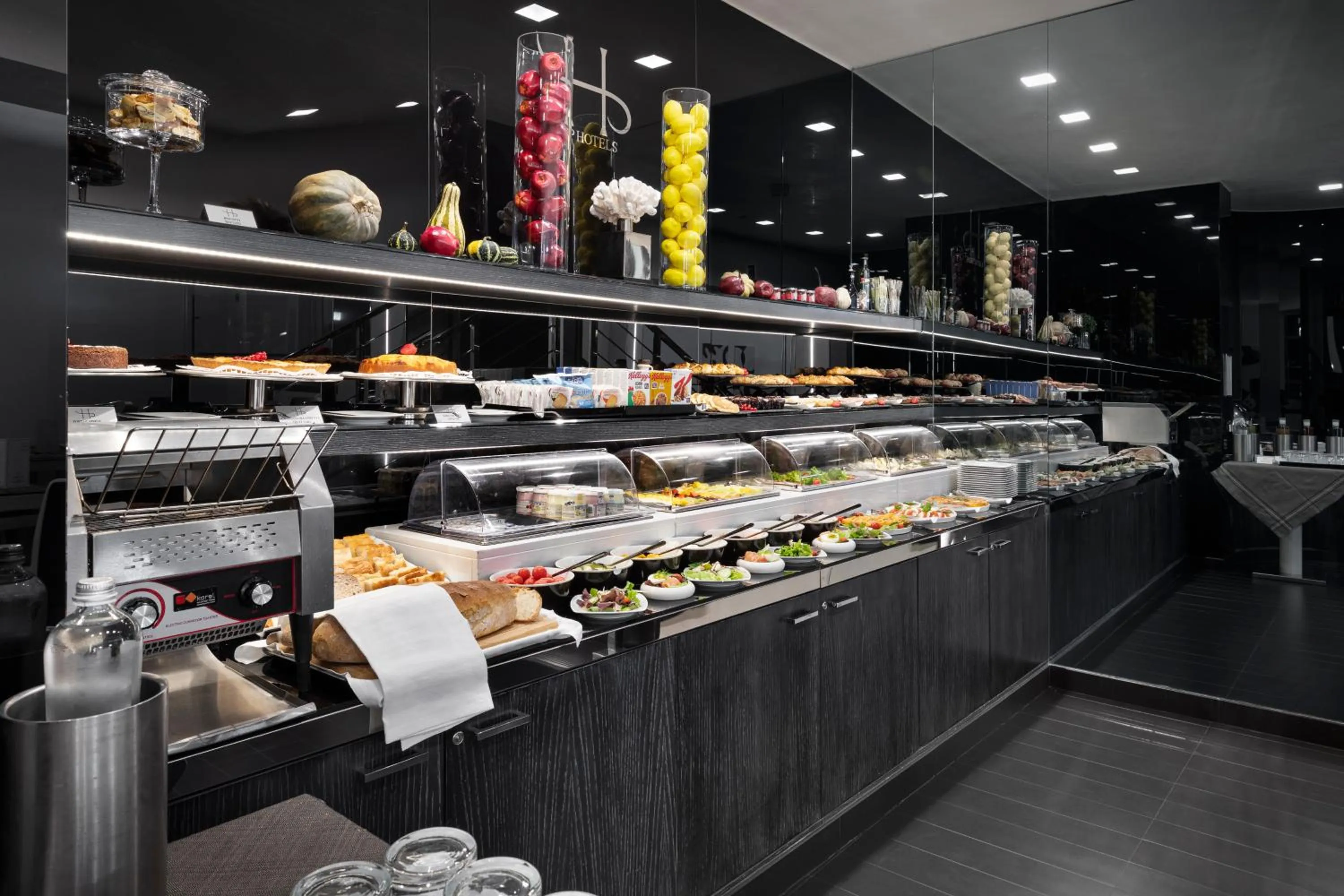 Buffet breakfast in LHP Hotel River & SPA