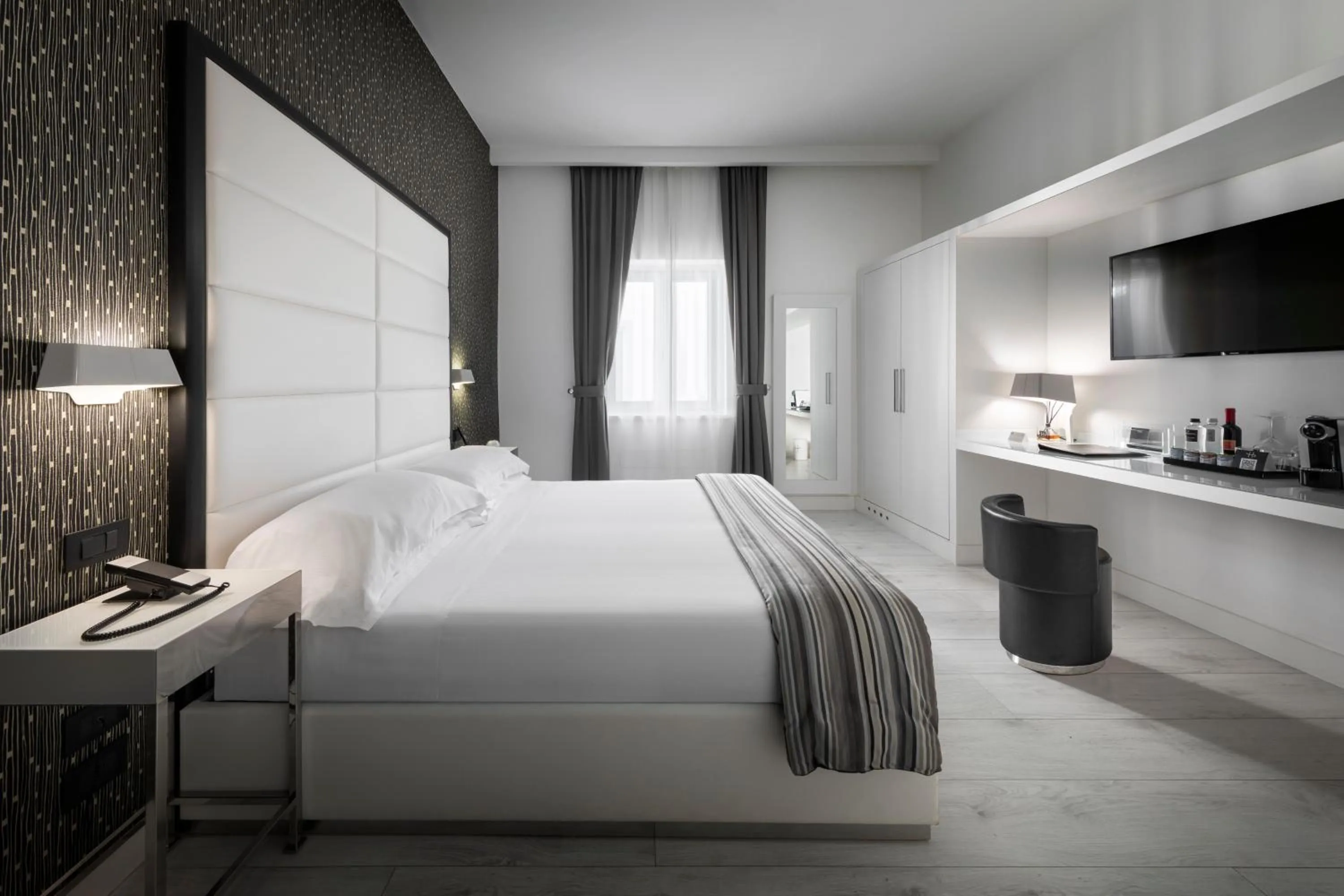 TV and multimedia, Bed in LHP Hotel River & SPA