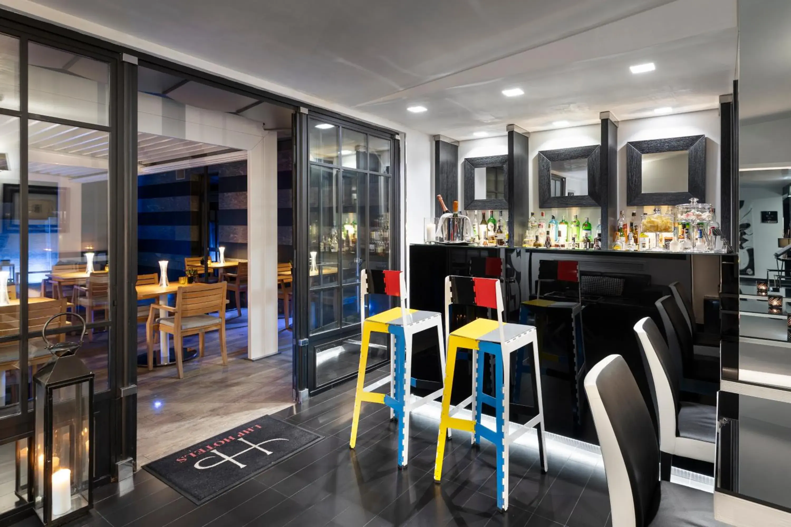 Lounge or bar in LHP Hotel River & SPA Lounge or bar in LHP Hotel River & SPA