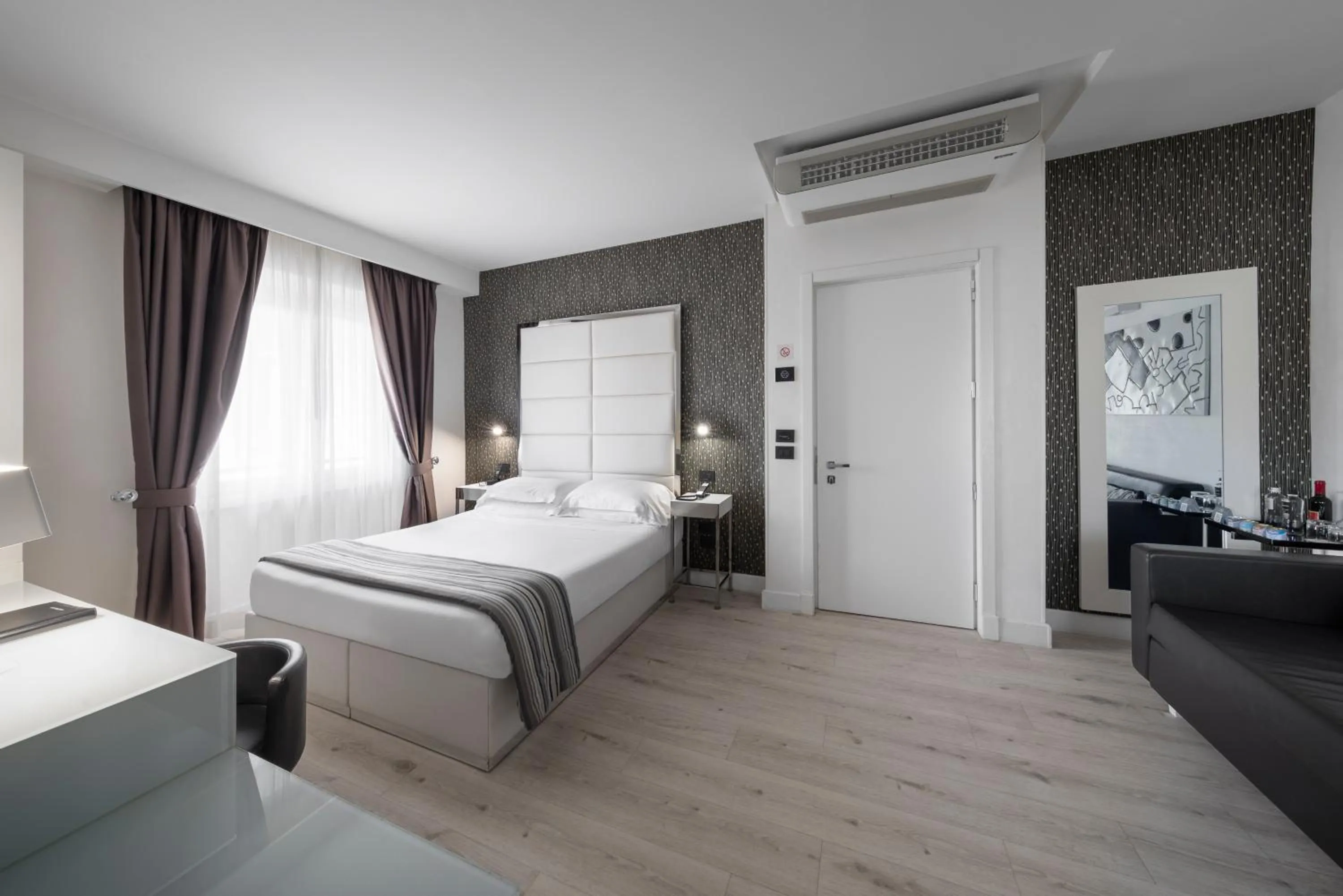 Photo of the whole room, Bed in LHP Hotel River & SPA