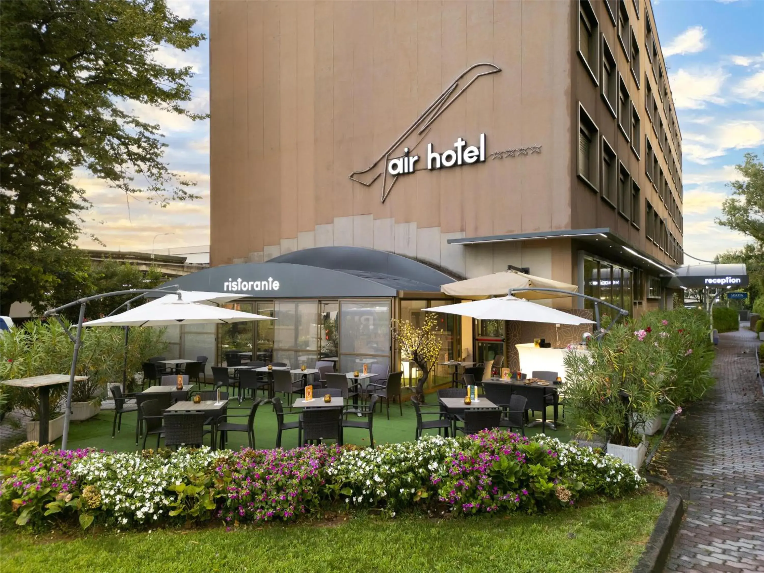 Property building in Best Western Air Hotel Linate Property building in Best Western Air Hotel Linate