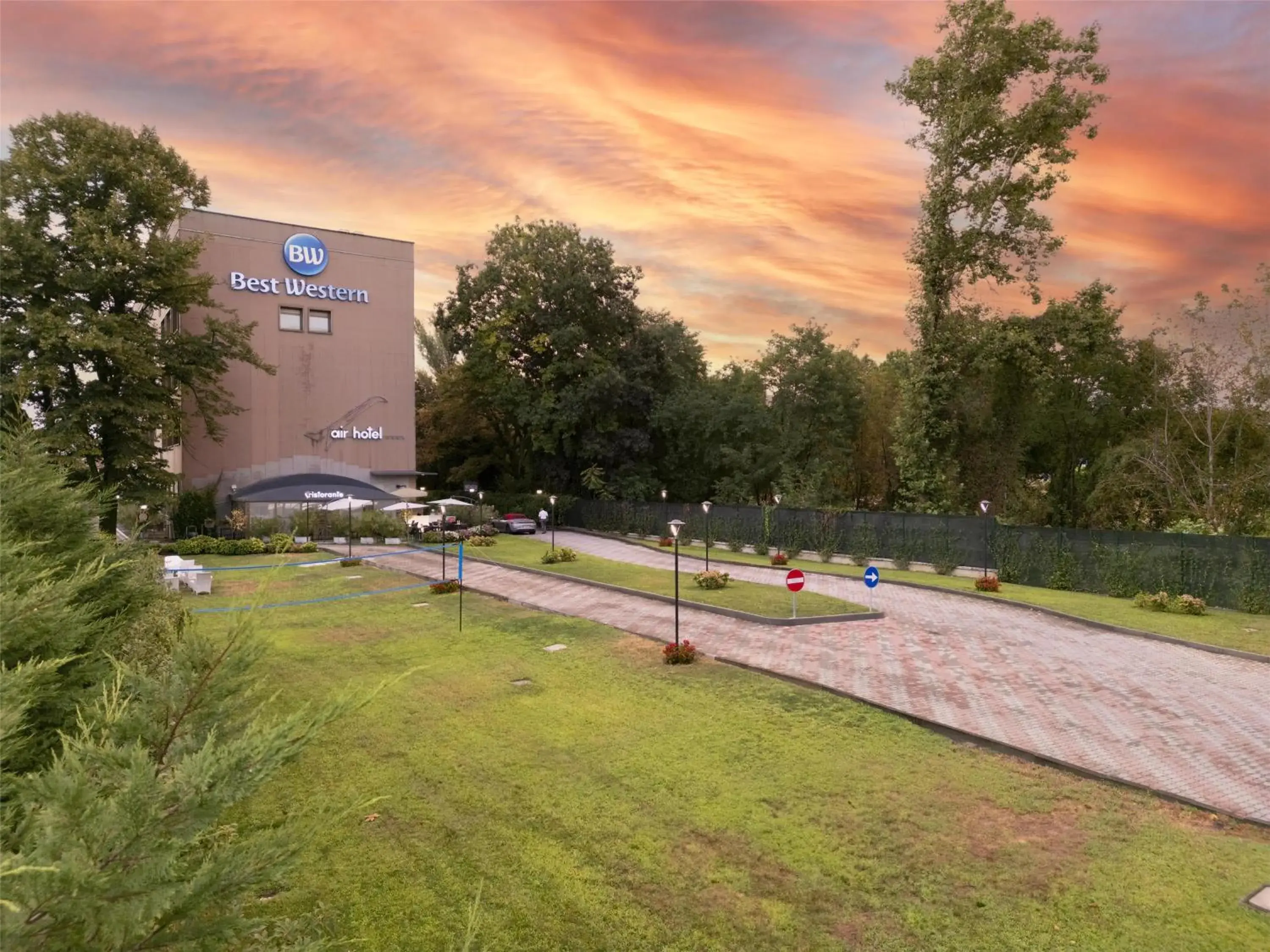 Property building in Best Western Air Hotel Linate Property building in Best Western Air Hotel Linate