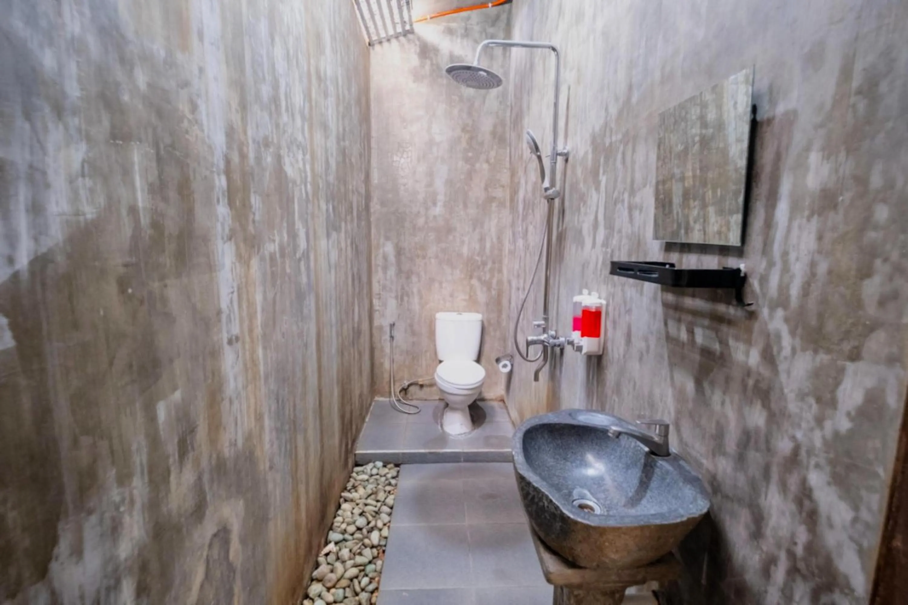 Bathroom in Elemento Homestay Badung