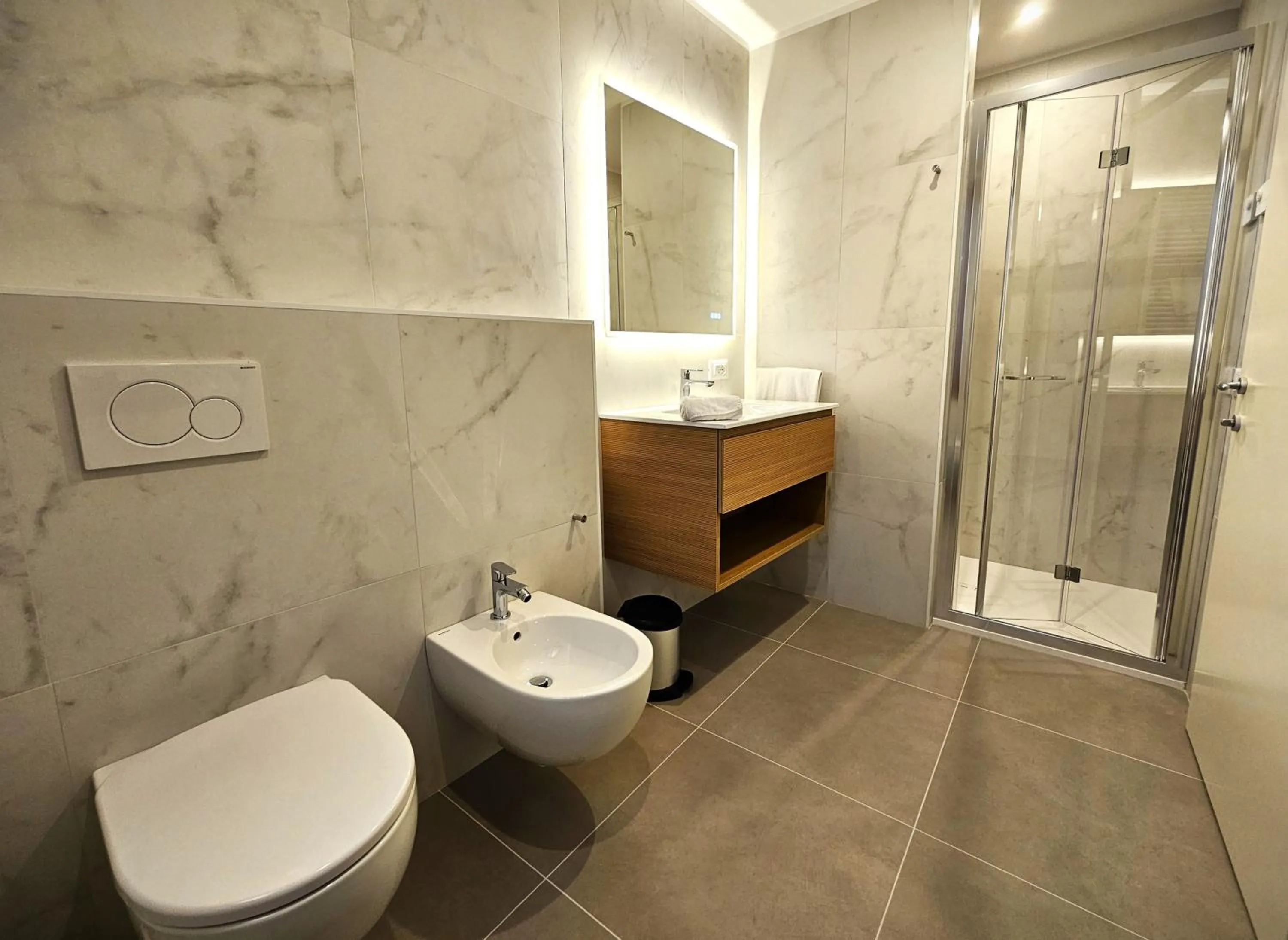 Shower in Hotel Guerrini