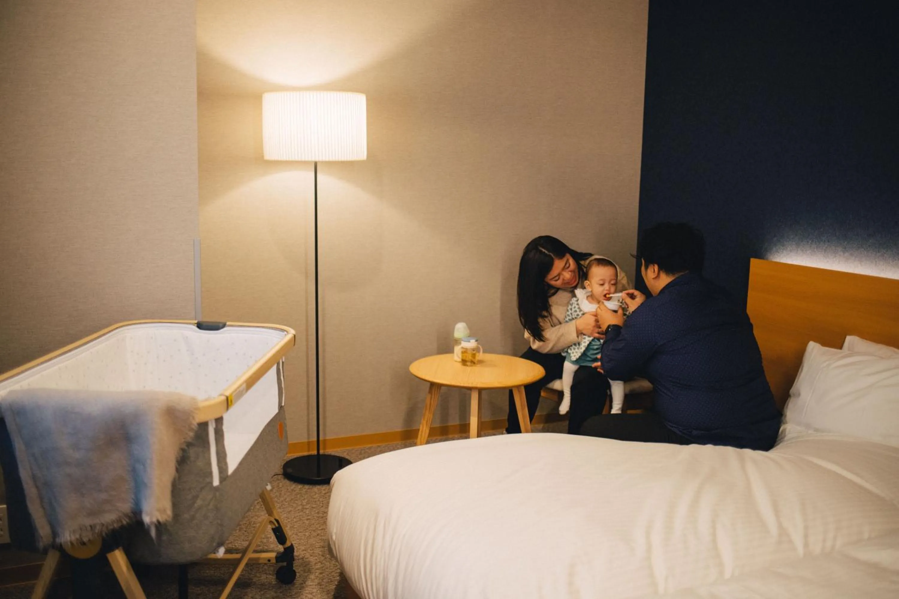 People, Bed in MIMARU Osaka Namba Station