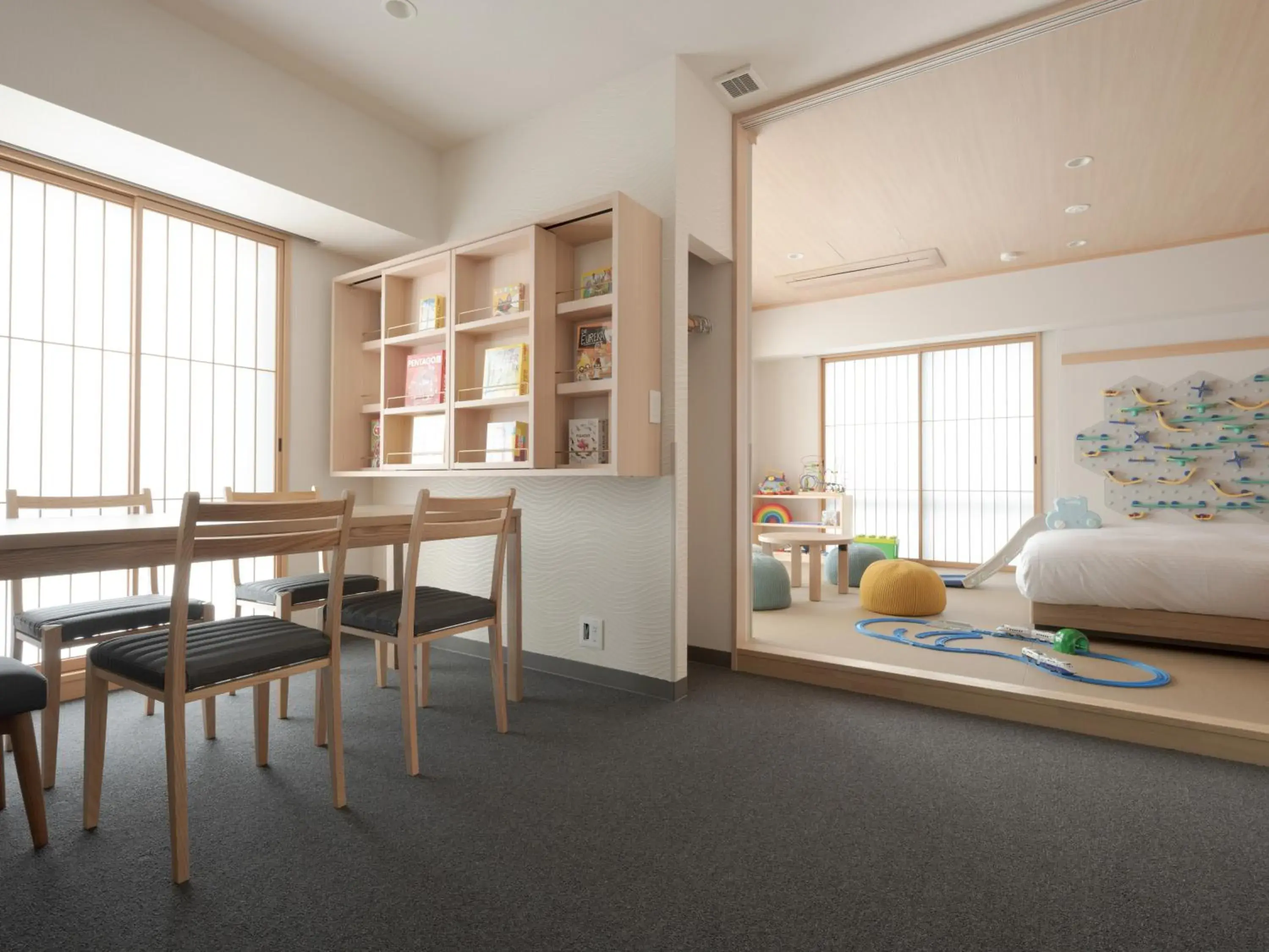 Bed in MIMARU Osaka Namba Station Bed in MIMARU Osaka Namba Station